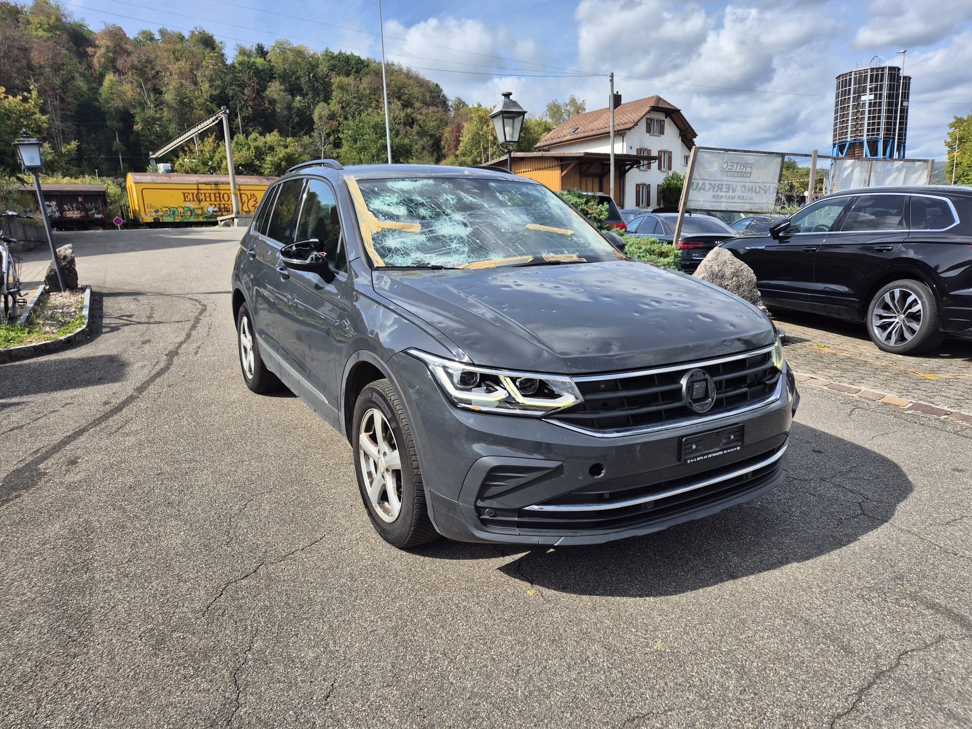 VW Tiguan 2.0 TDI SCR Life 4Motion DSG-image-1