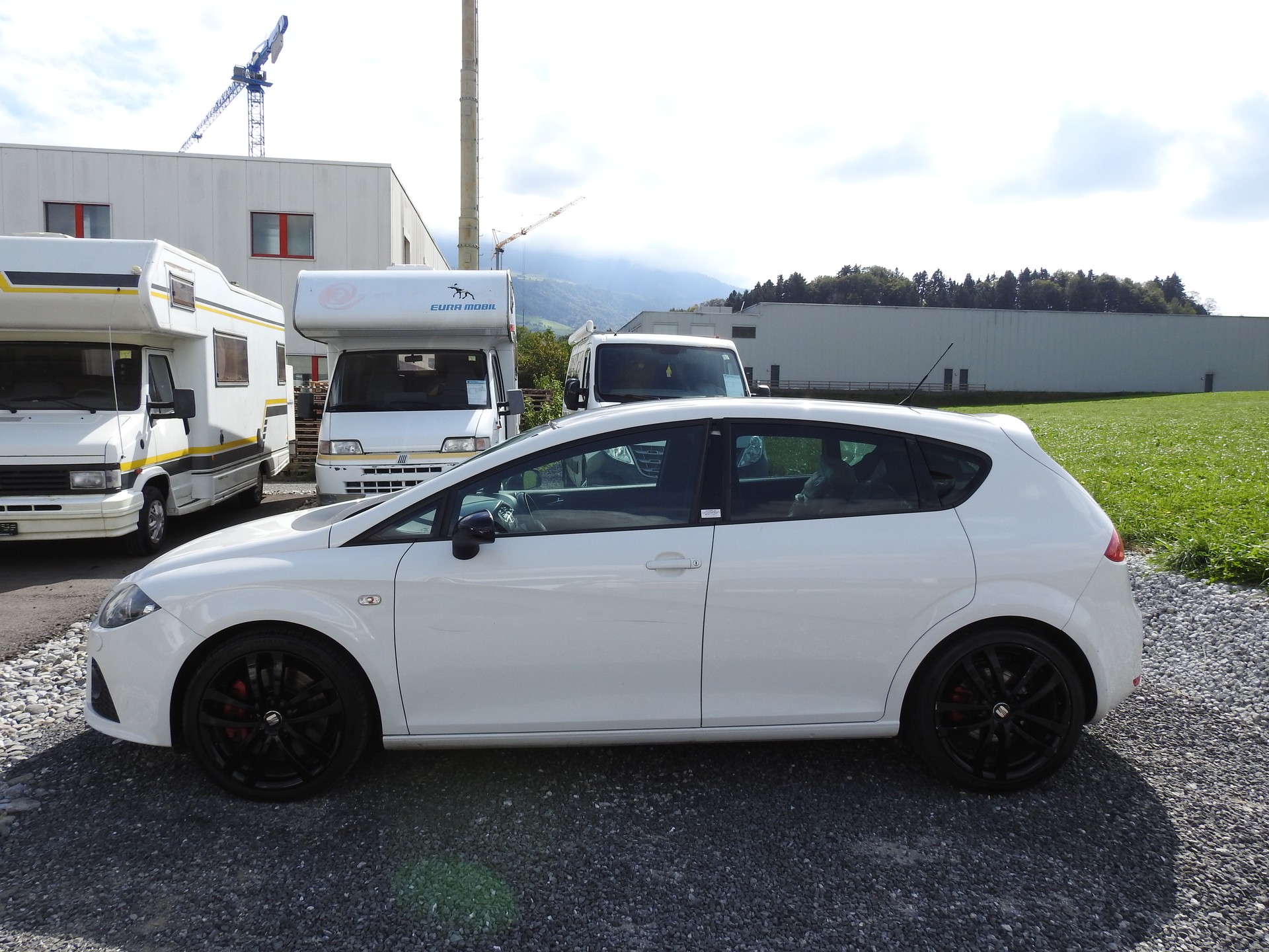 SEAT Leon Cupra 2.0 TSI World Champion Edition-image-2