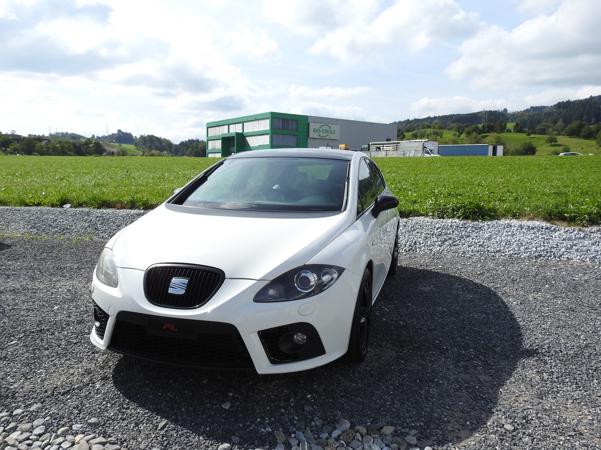 SEAT Leon Cupra 2.0 TSI World Champion Edition-image-0