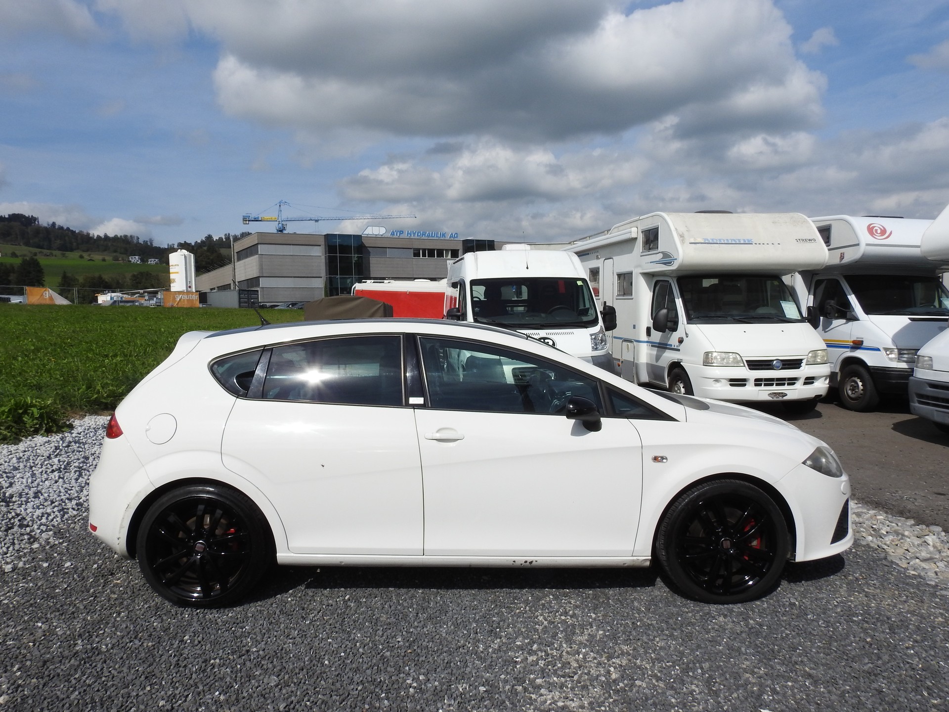SEAT Leon Cupra 2.0 TSI World Champion Edition-image-6