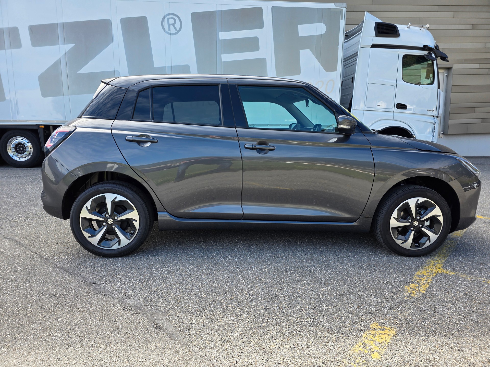 SUZUKI Swift 1.2 Compact+ Hybrid 4x4-image-7