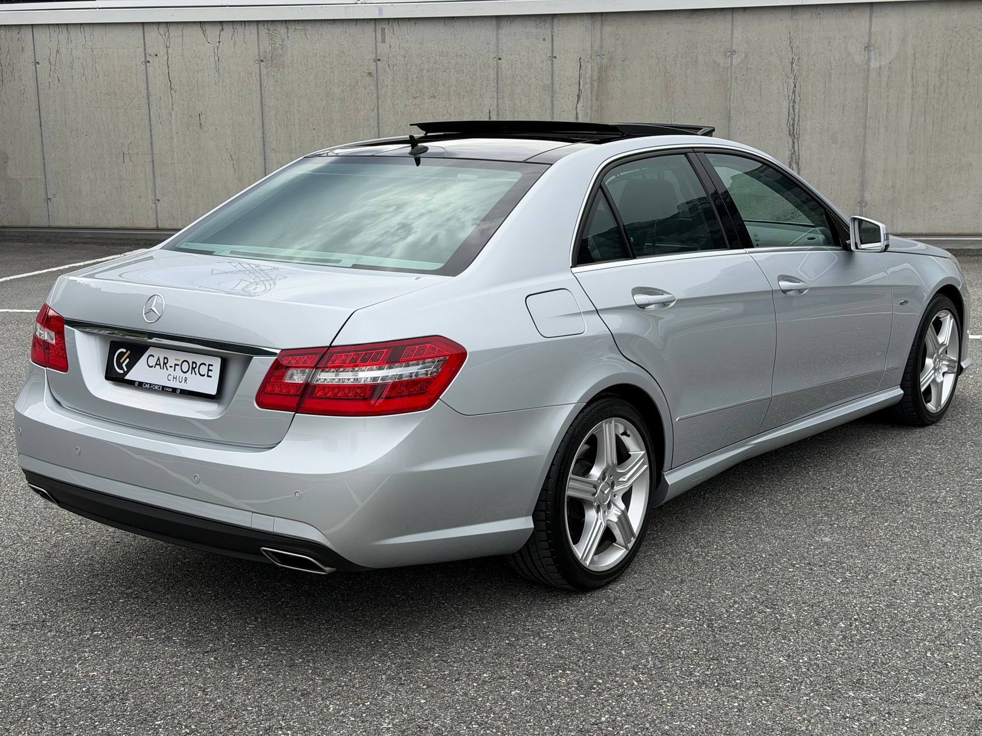 MERCEDES-BENZ E 350 CDI BlueEfficiency Elégance 7G-Tronic-image-5
