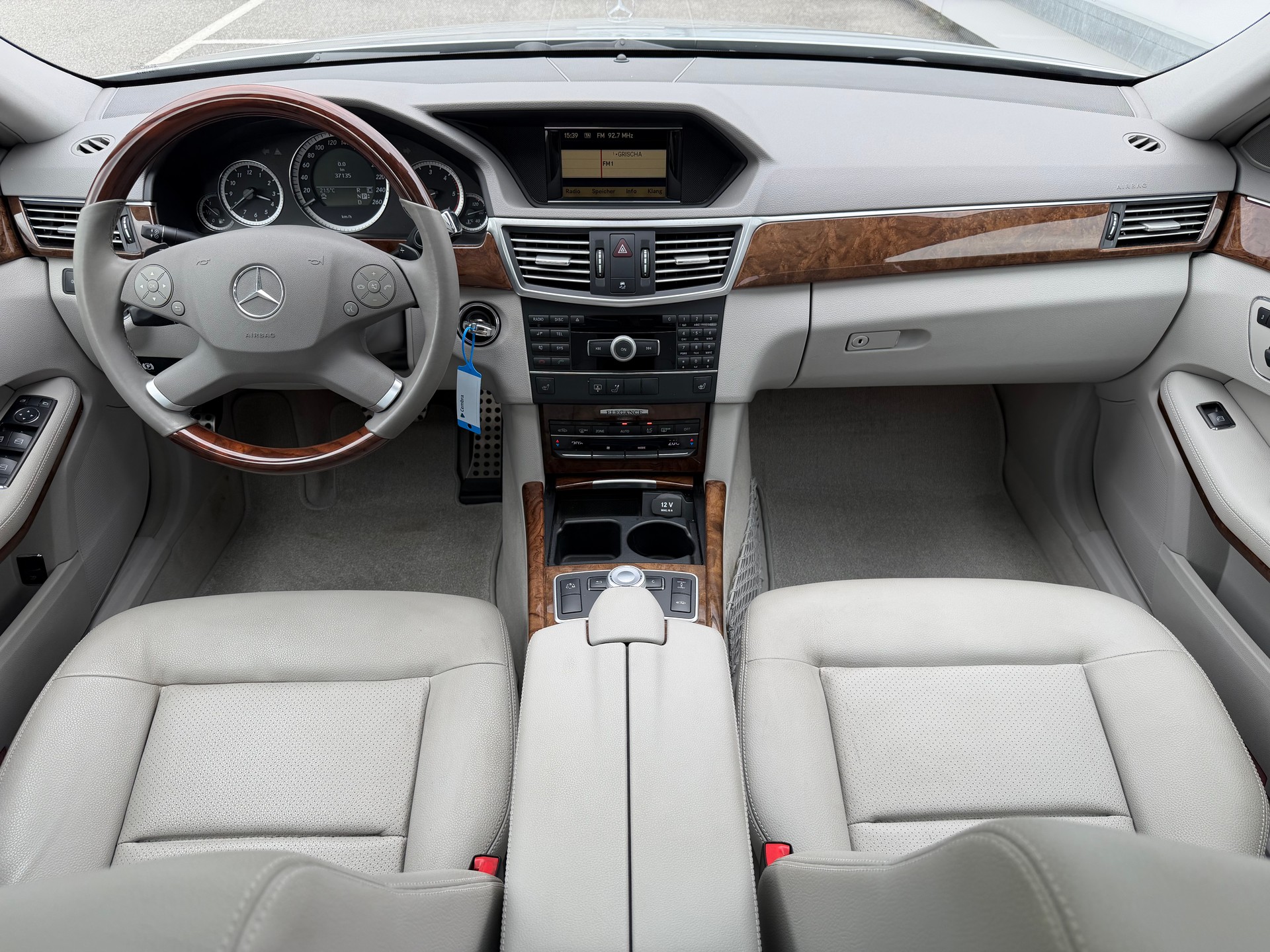 MERCEDES-BENZ E 350 CDI BlueEfficiency Elégance 7G-Tronic-image-18
