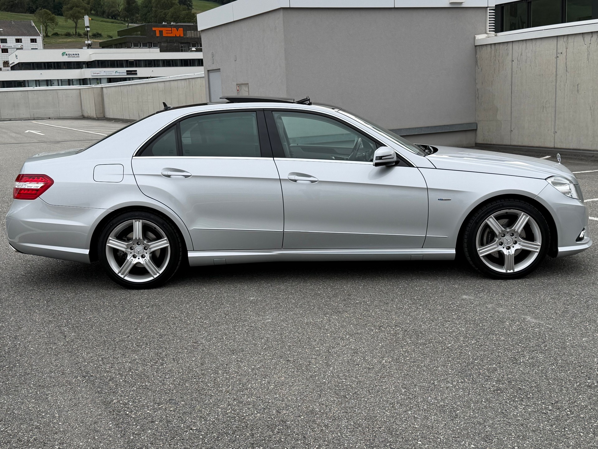 MERCEDES-BENZ E 350 CDI BlueEfficiency Elégance 7G-Tronic-image-6
