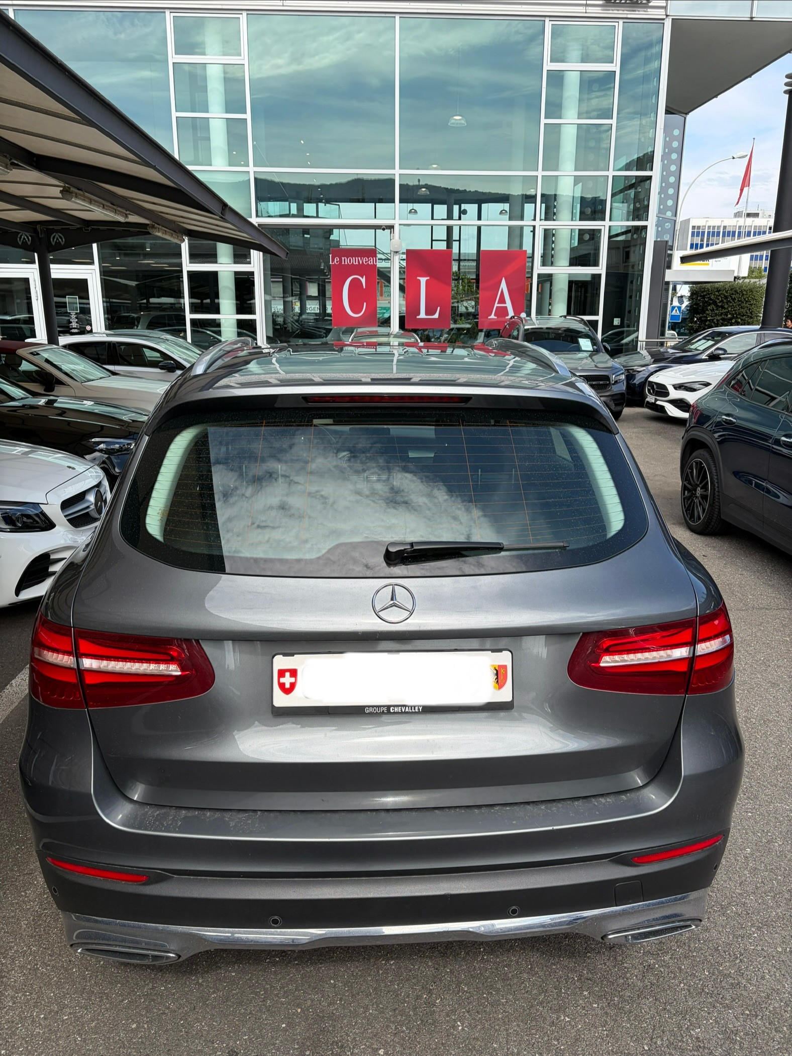MERCEDES-BENZ 4 matic 250d - Air Body Control - 9G Tronic - Roue complete hiver/ete - 360 Parkassist - KeylessGo-image-3