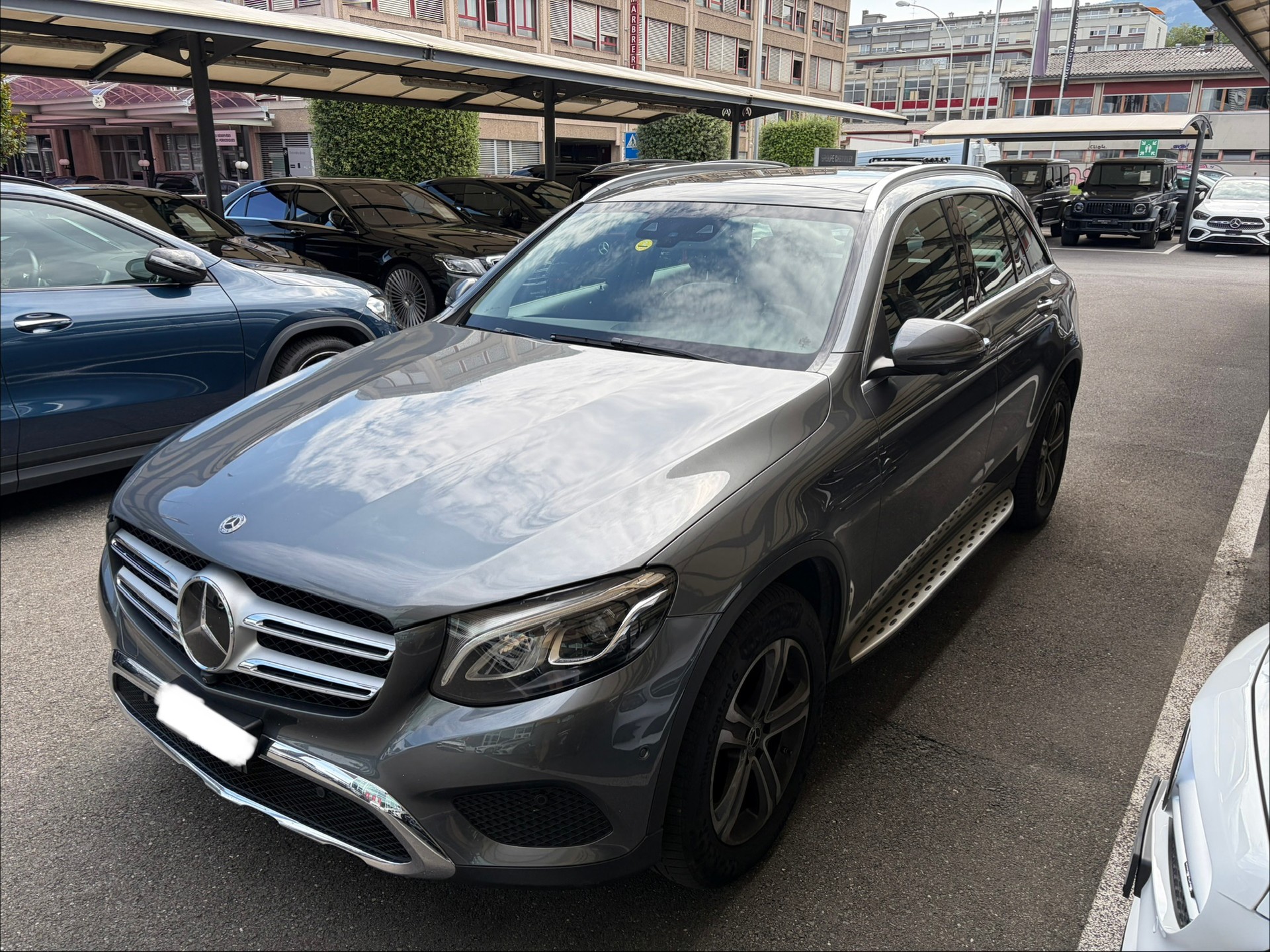 MERCEDES-BENZ 4 matic 250d - Air Body Control - 9G Tronic - Roue complete hiver/ete - 360 Parkassist - KeylessGo-image-2
