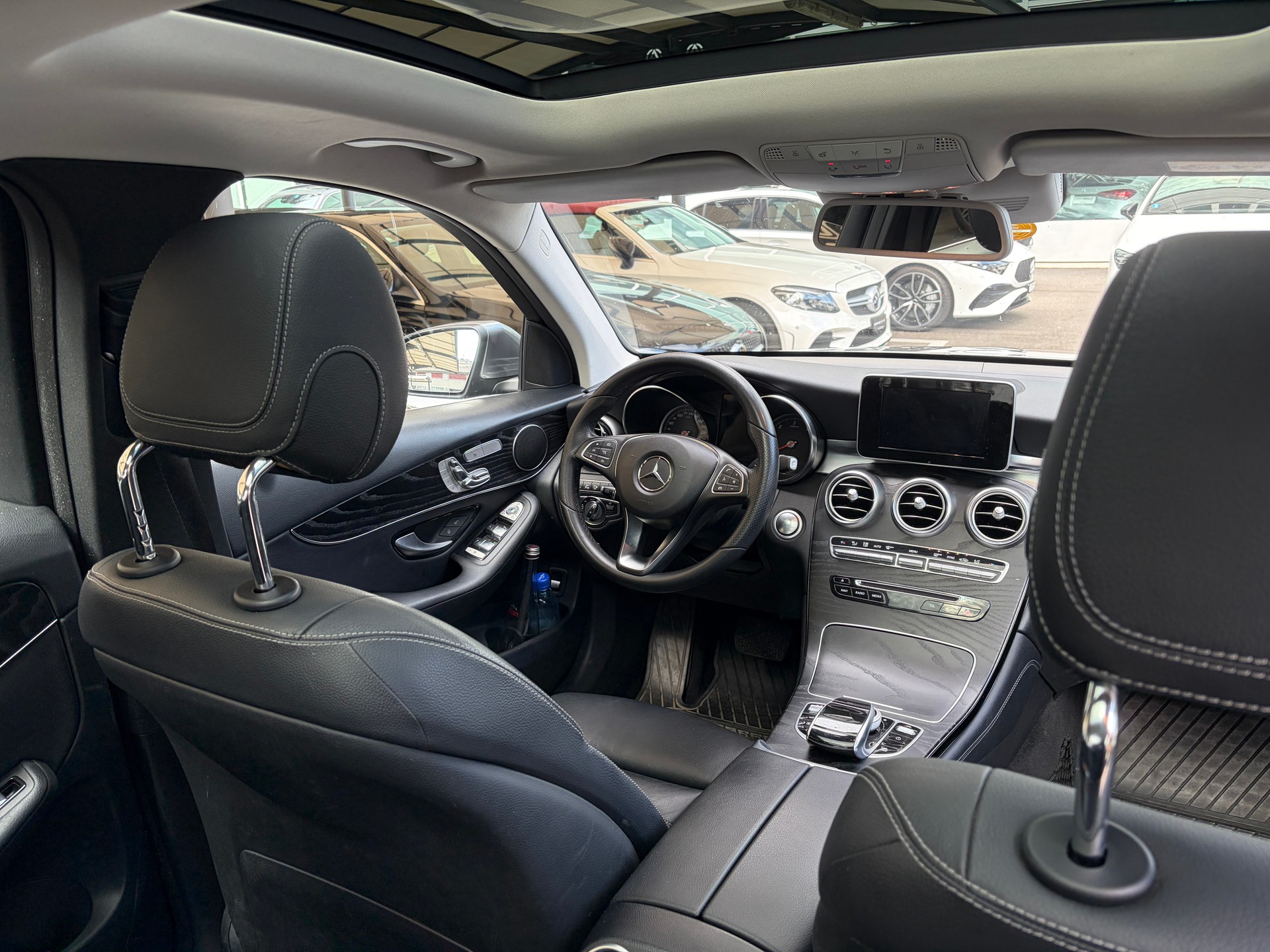MERCEDES-BENZ 4 matic 250d - Air Body Control - 9G Tronic - Roue complete hiver/ete - 360 Parkassist - KeylessGo-image-1