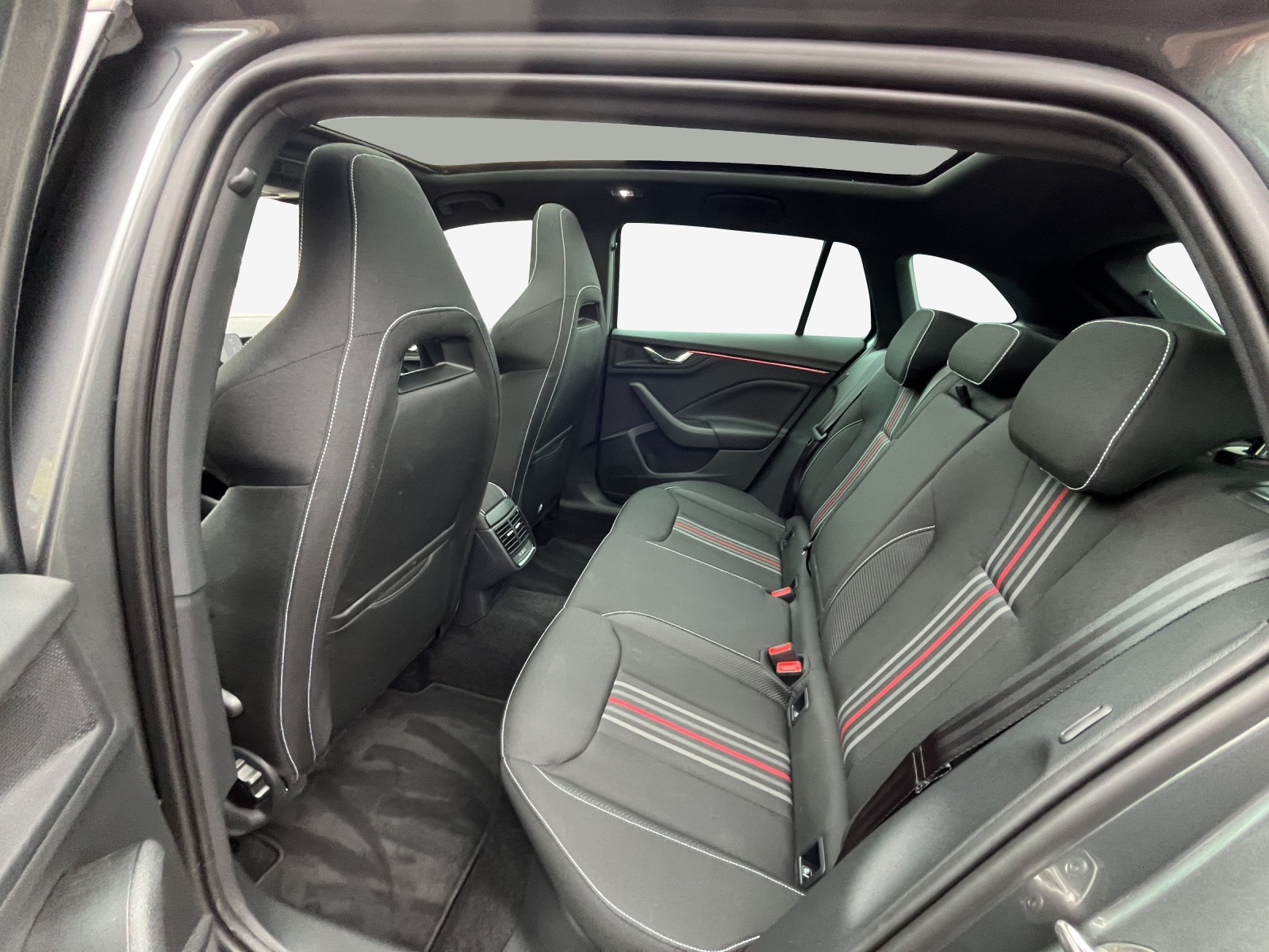 SKODA Scala 1.5 TSI Monte Carlo DSG-image-11