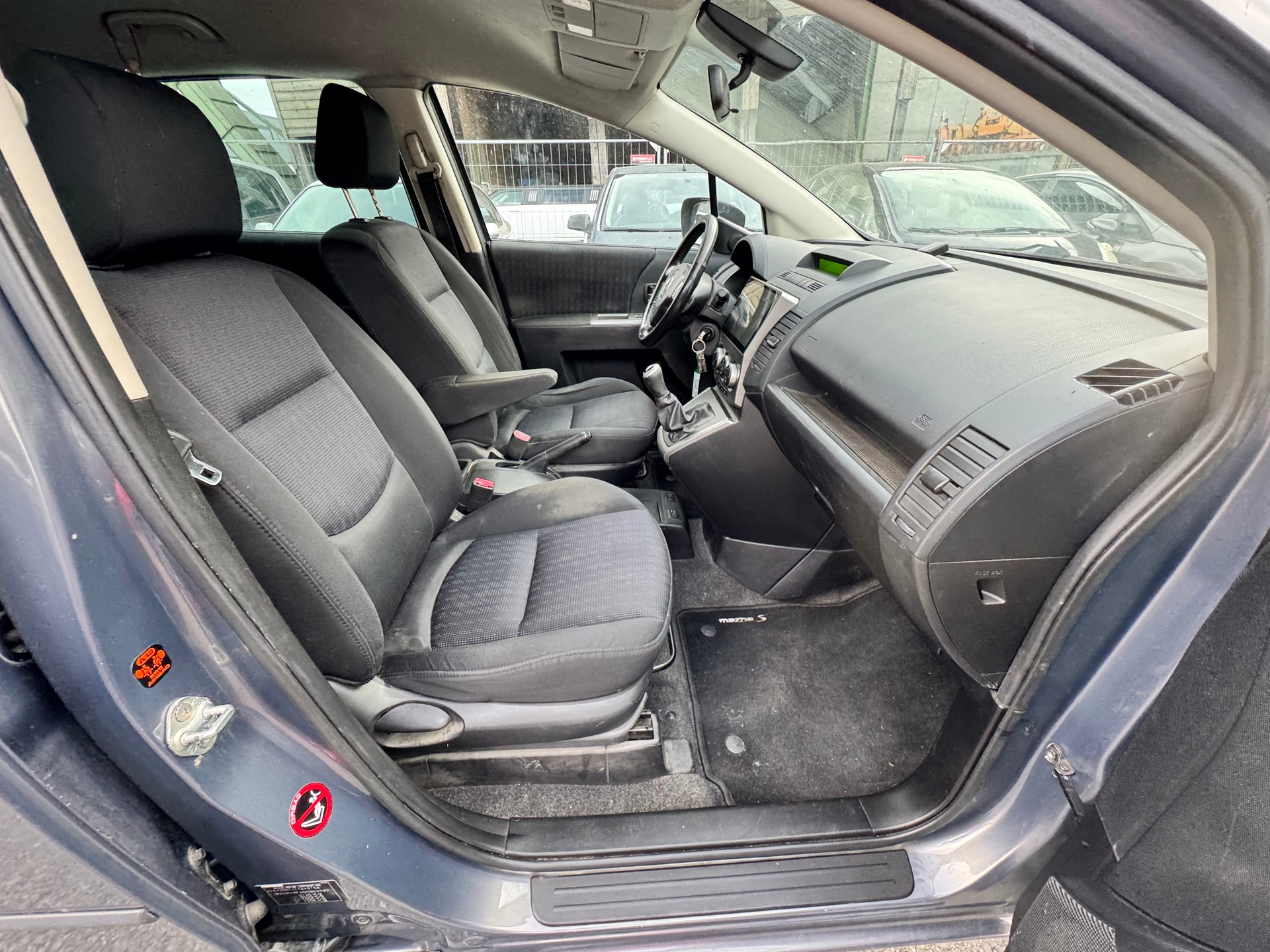 MAZDA 5 2.0 16V Confort-image-6