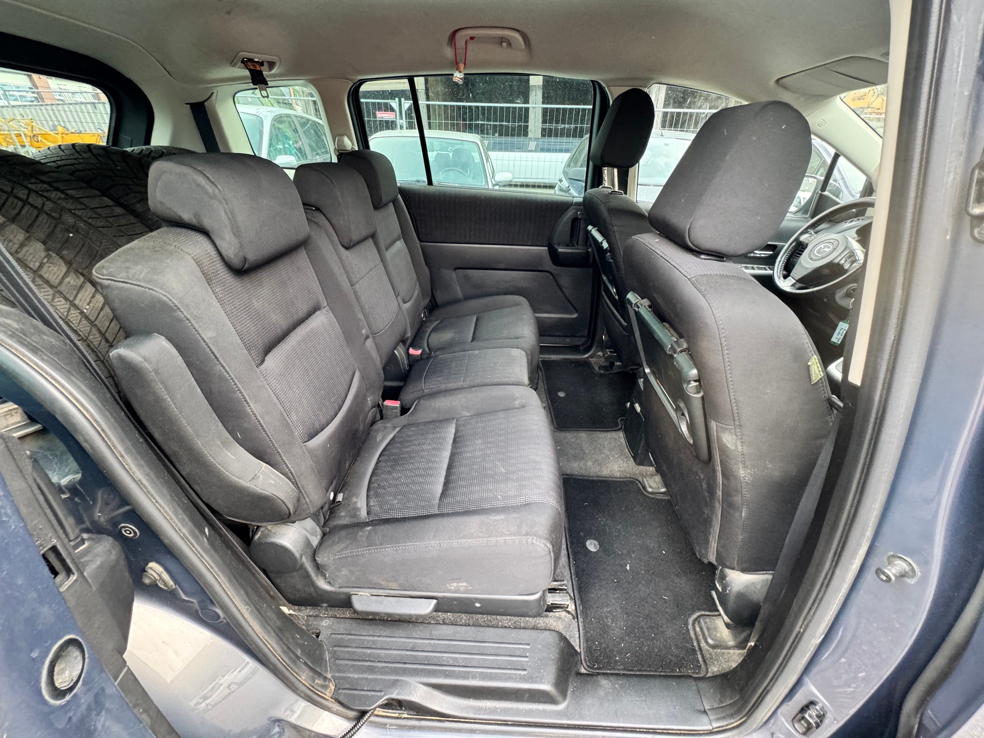 MAZDA 5 2.0 16V Confort-image-9