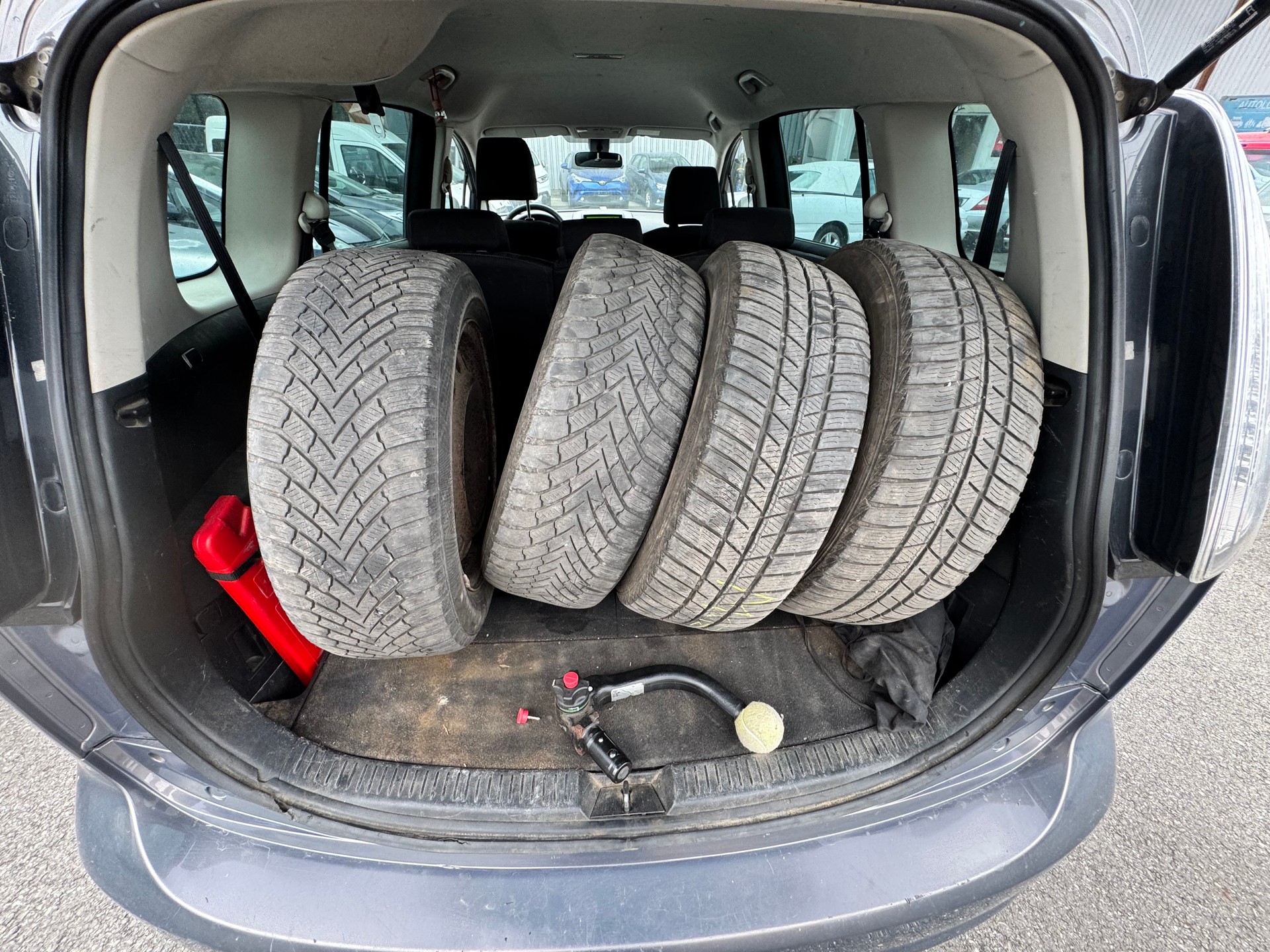 MAZDA 5 2.0 16V Confort-image-10