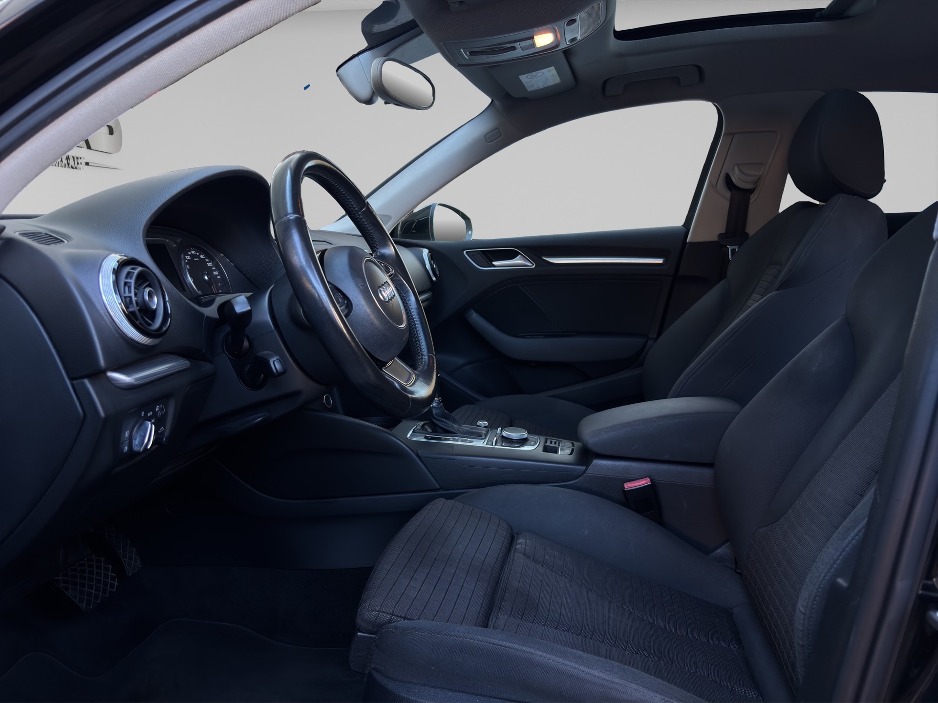 AUDI A3 Limousine 1.4 TFSI Attraction S-tronic-image-8