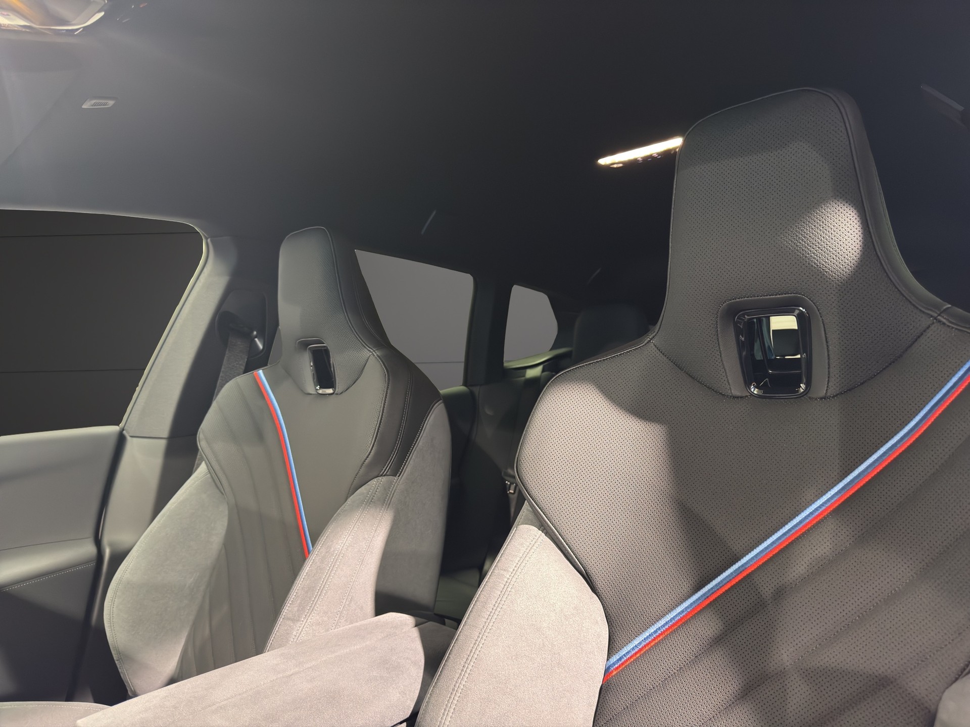 BMW iX I20 xDrive45-image-13