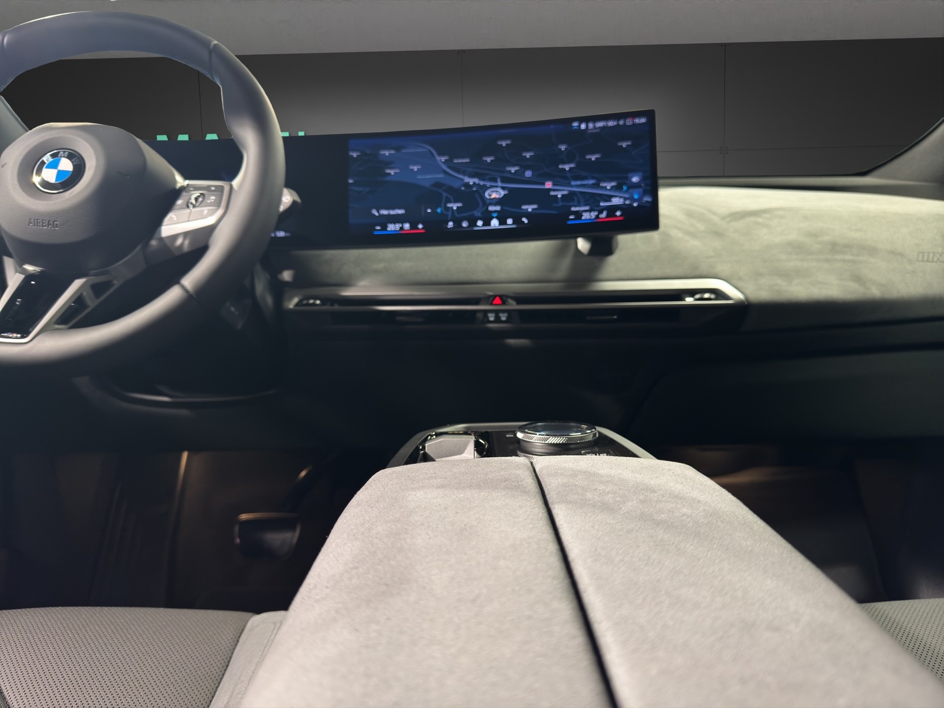 BMW iX I20 xDrive45-image-10