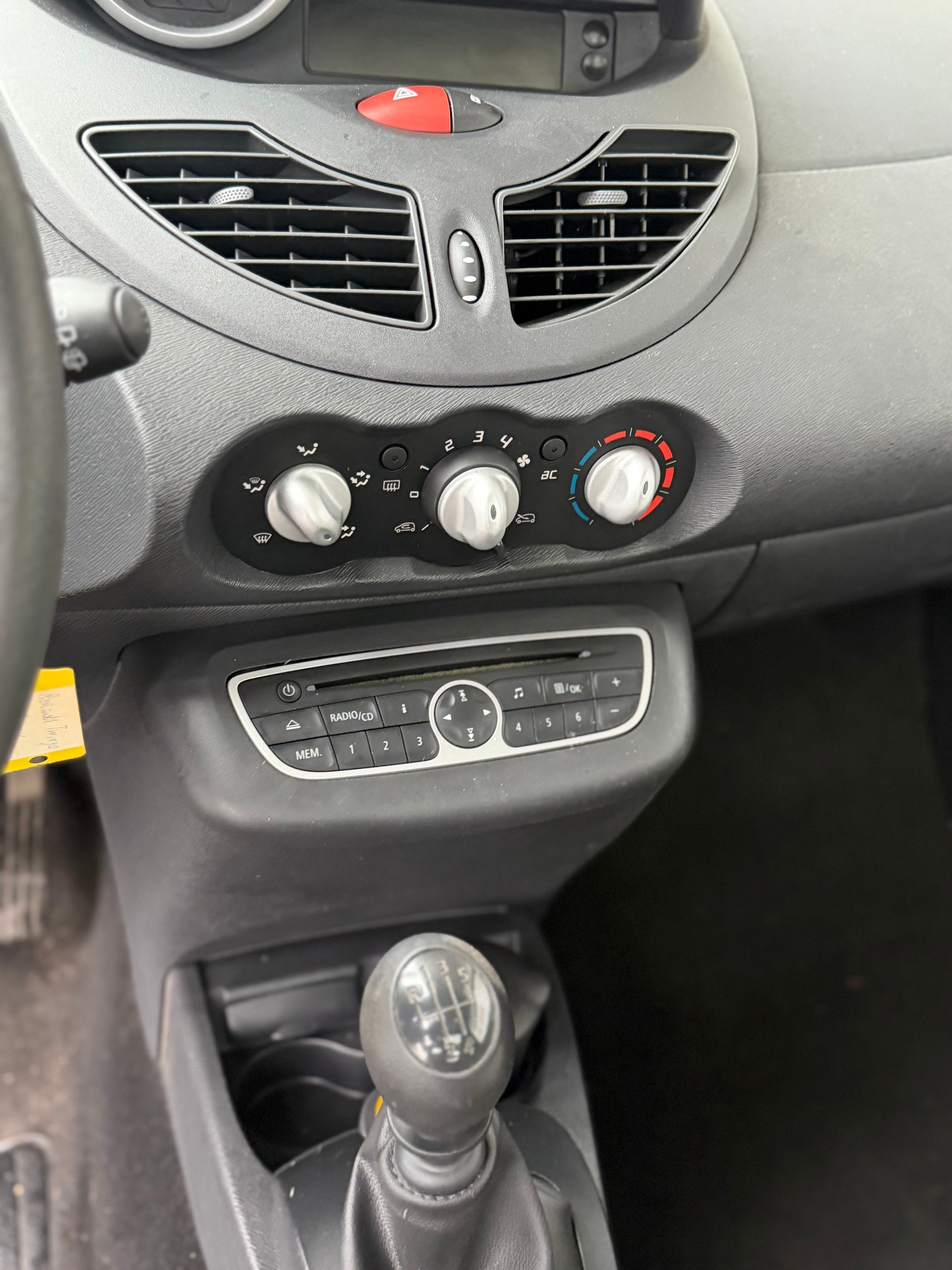 RENAULT Twingo 1.2 Expression-image-10