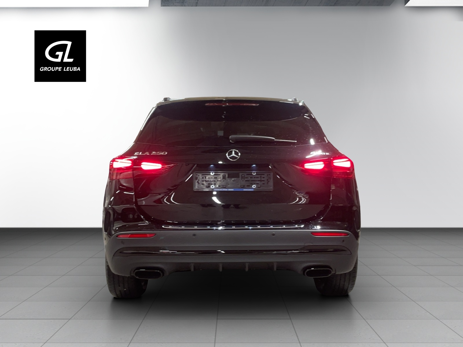MERCEDES-BENZ GLA 250 4Matic 8G-DCT Swiss Star-image-4