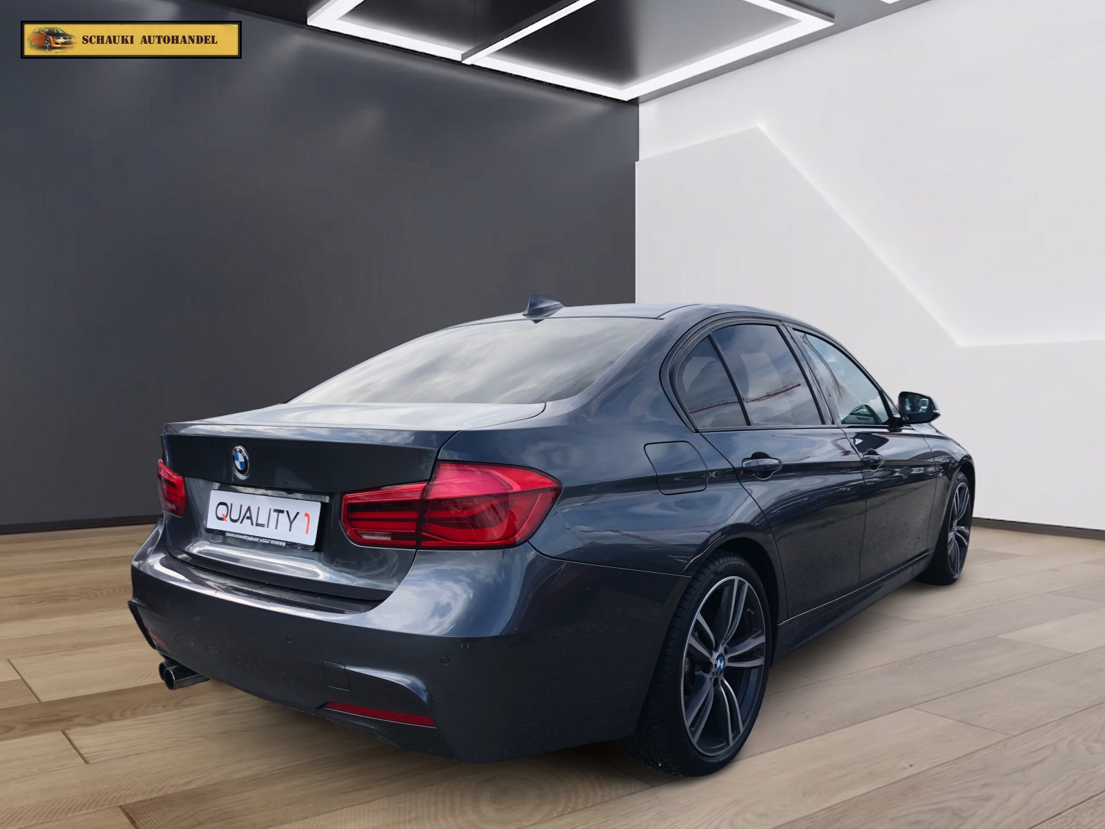 BMW 330i xDrive M Sport Steptronic-image-3