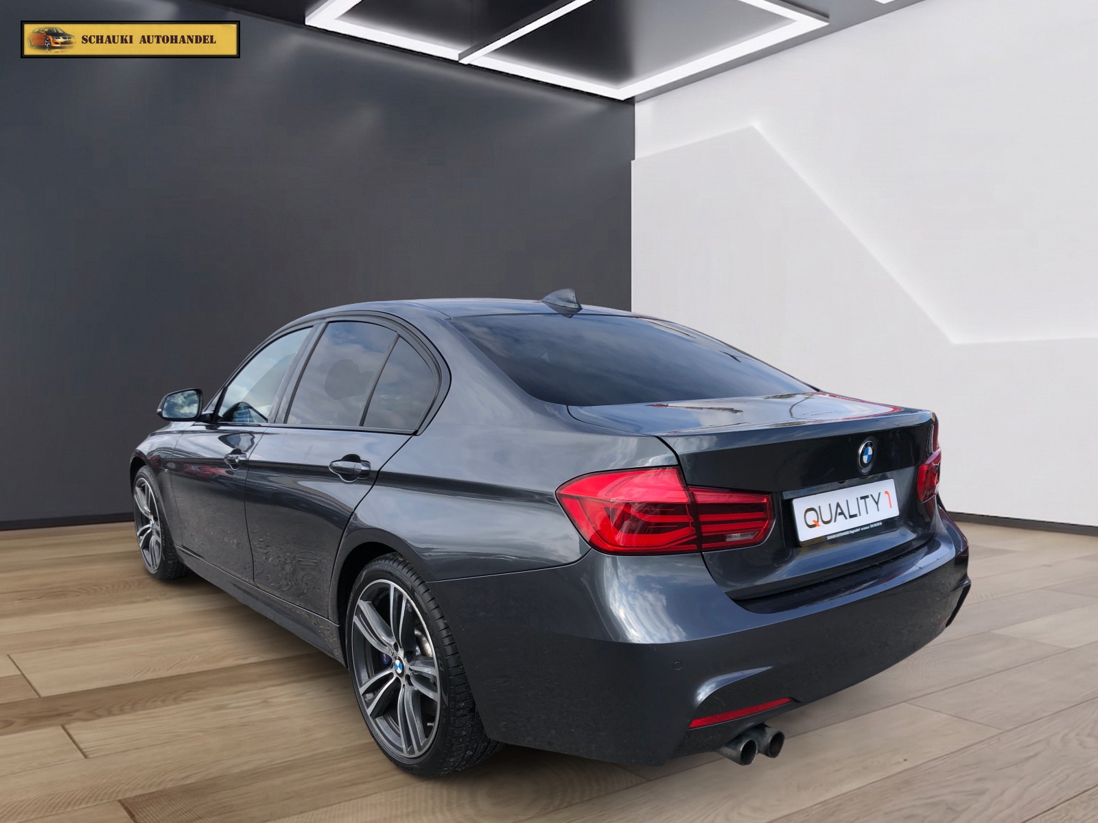 BMW 330i xDrive M Sport Steptronic-image-5