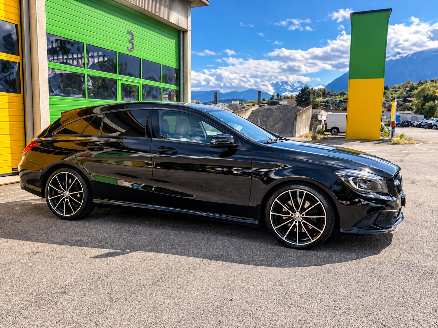 MERCEDES-BENZ CLA Shooting Brake 220 CDI 7G-DCT-image-3