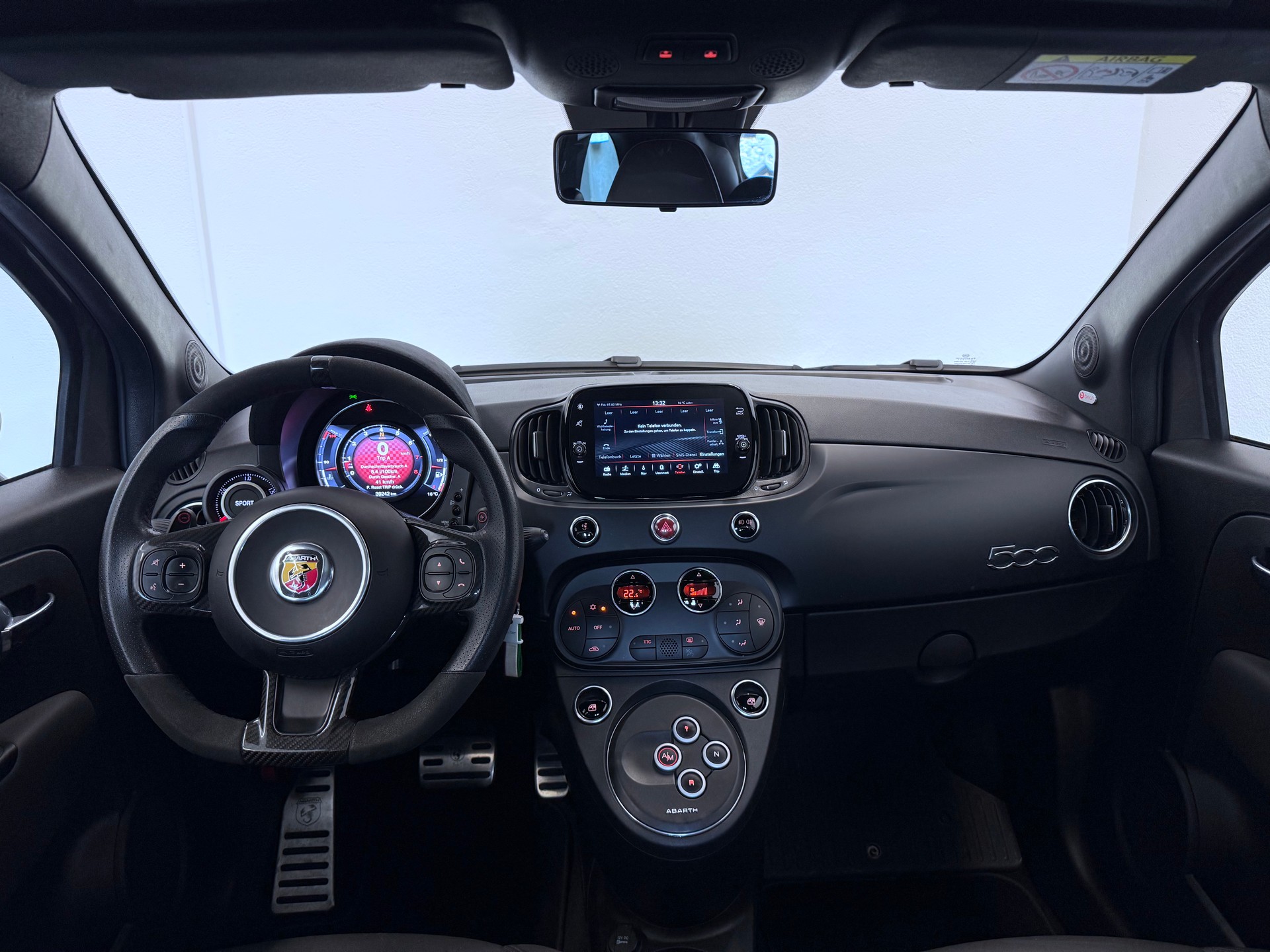 FIAT 695C 1.4 16V Turbo Abarth Competizione Dualogic-image-21