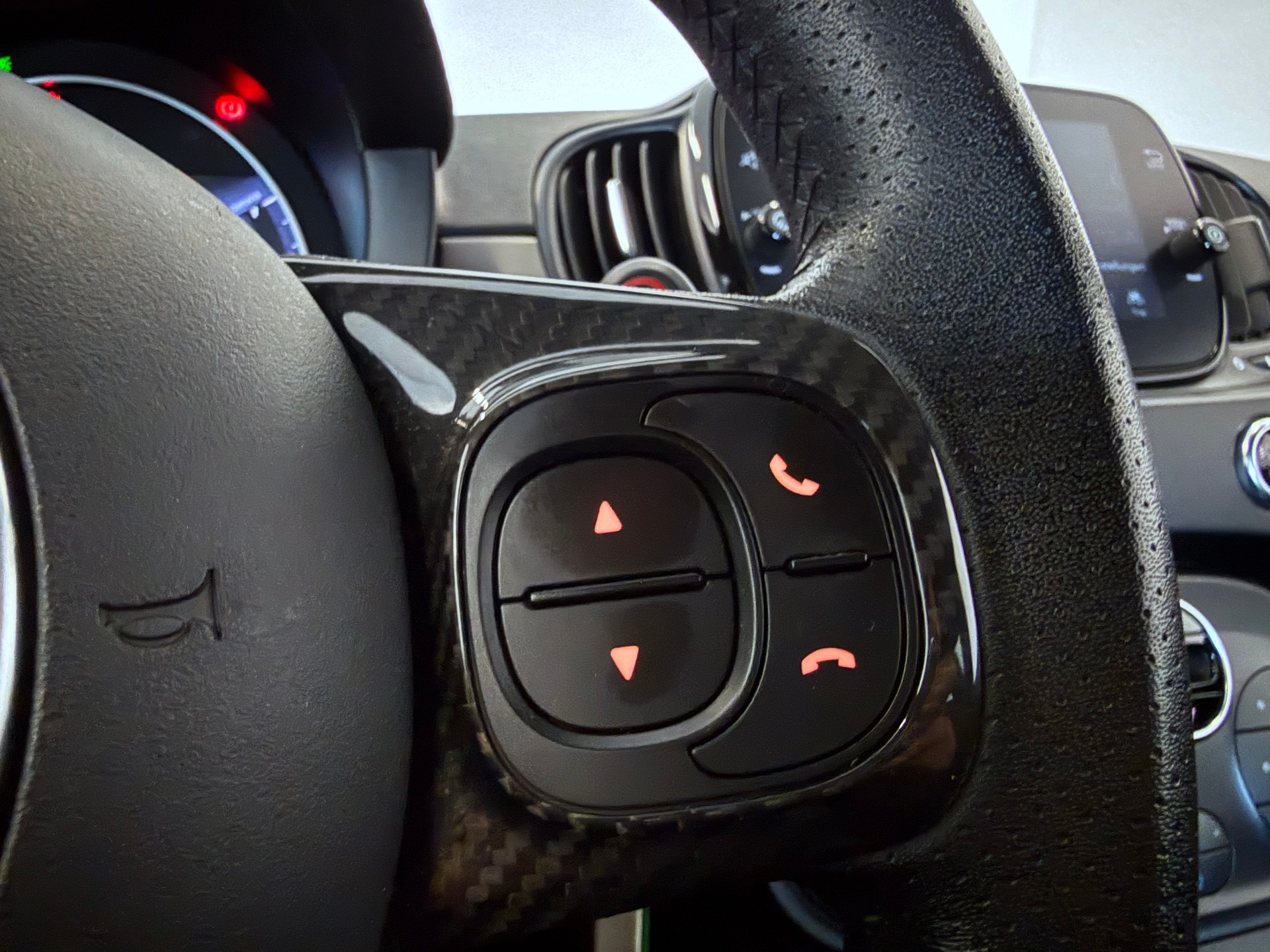 FIAT 695C 1.4 16V Turbo Abarth Competizione Dualogic-image-16