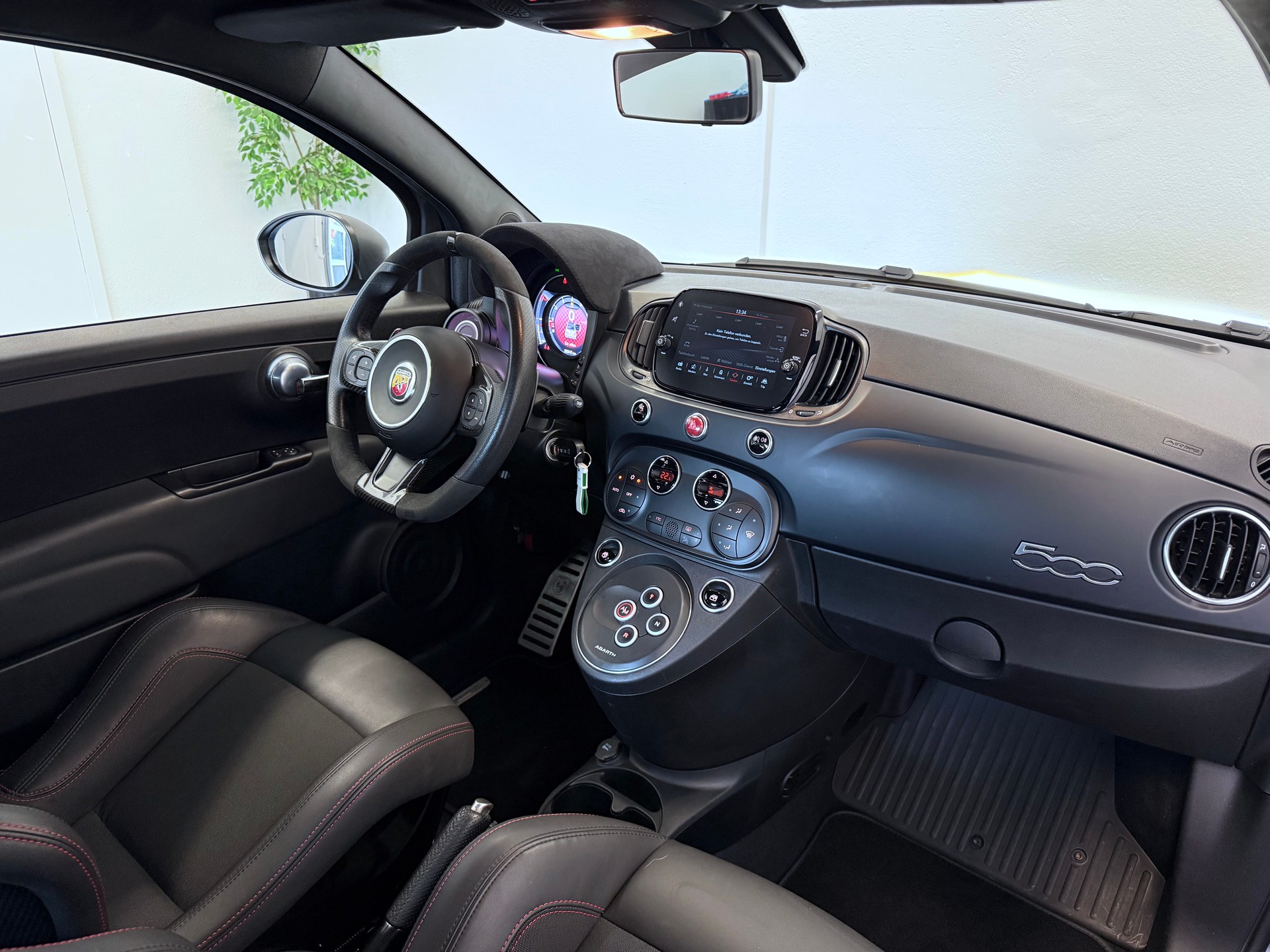 FIAT 695C 1.4 16V Turbo Abarth Competizione Dualogic-image-25