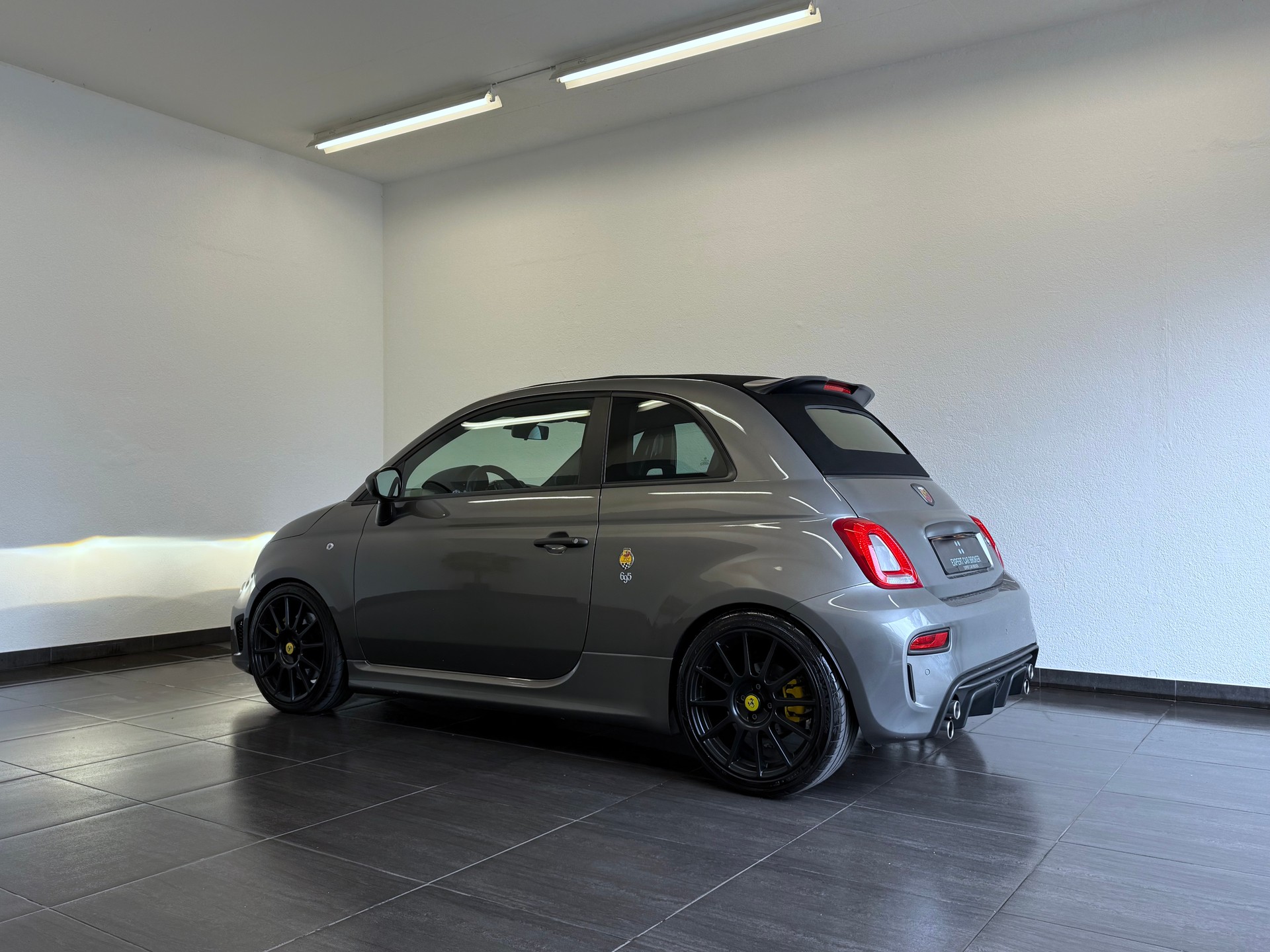 FIAT 695C 1.4 16V Turbo Abarth Competizione Dualogic-image-7