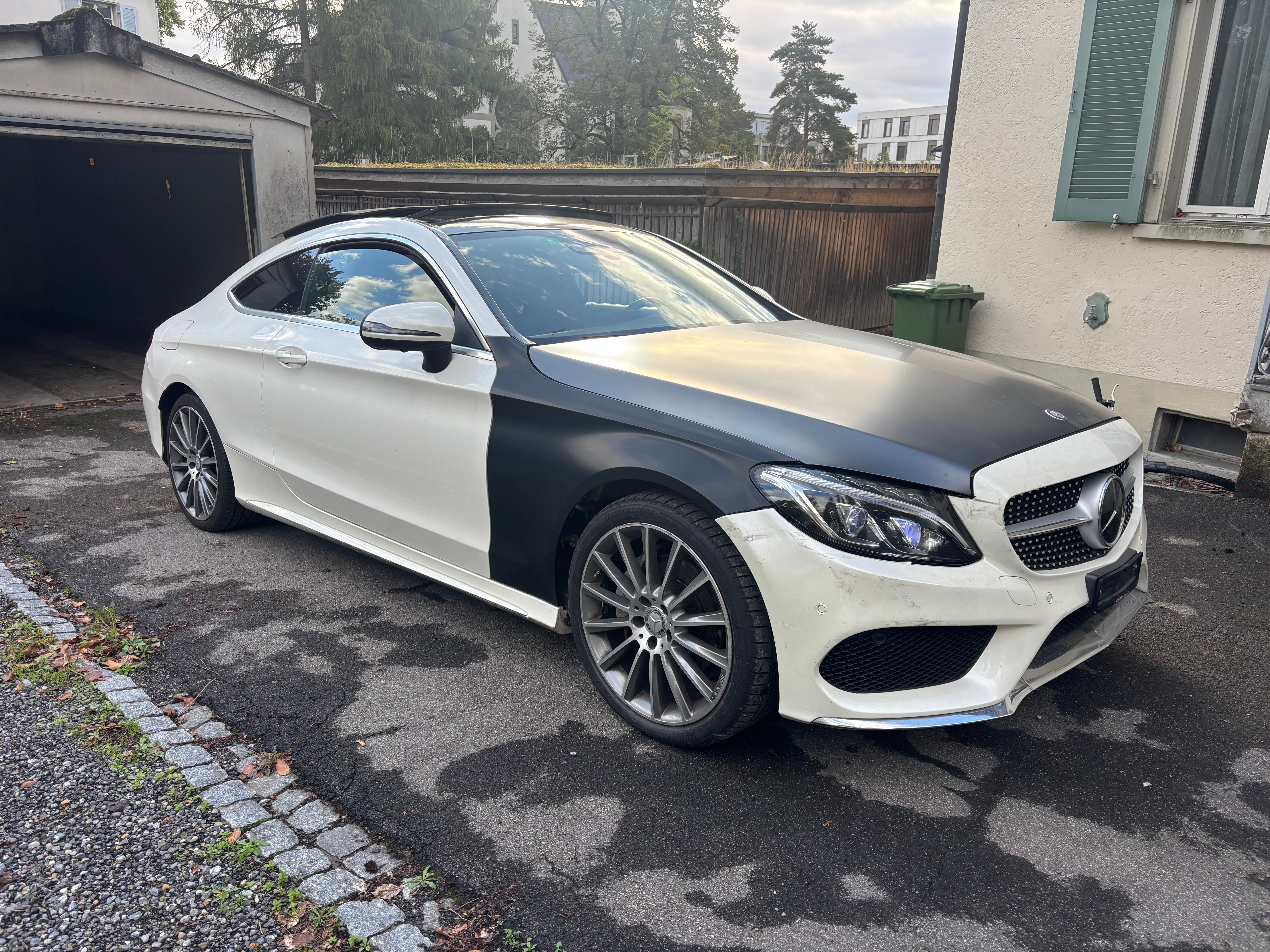 Car photo