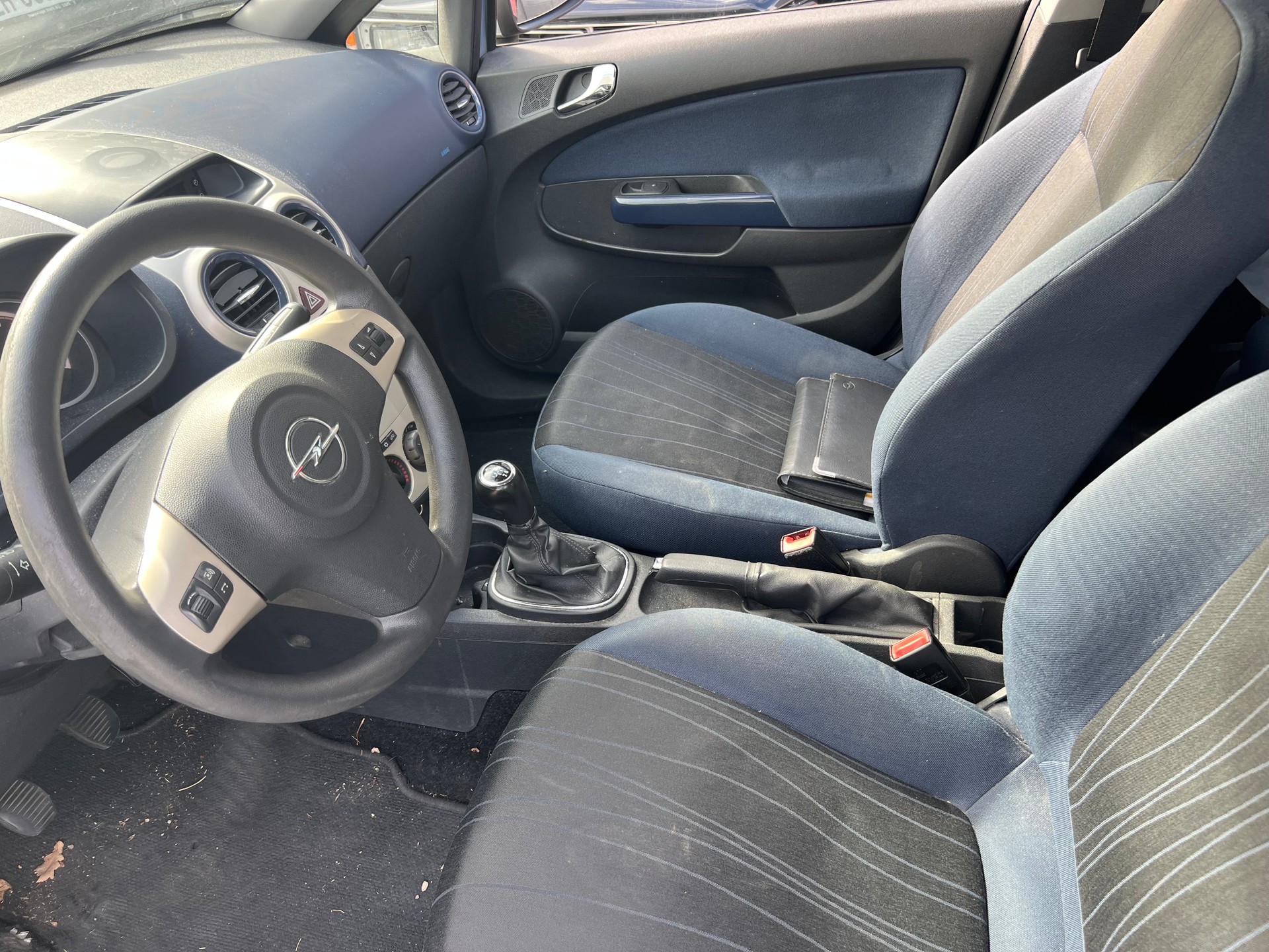 OPEL Corsa 1.4 TP Enjoy-image-5