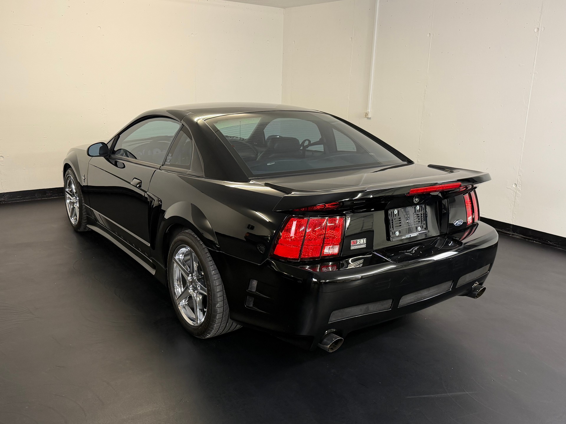 FORD Mustang SALEEN S281 SC-image-3