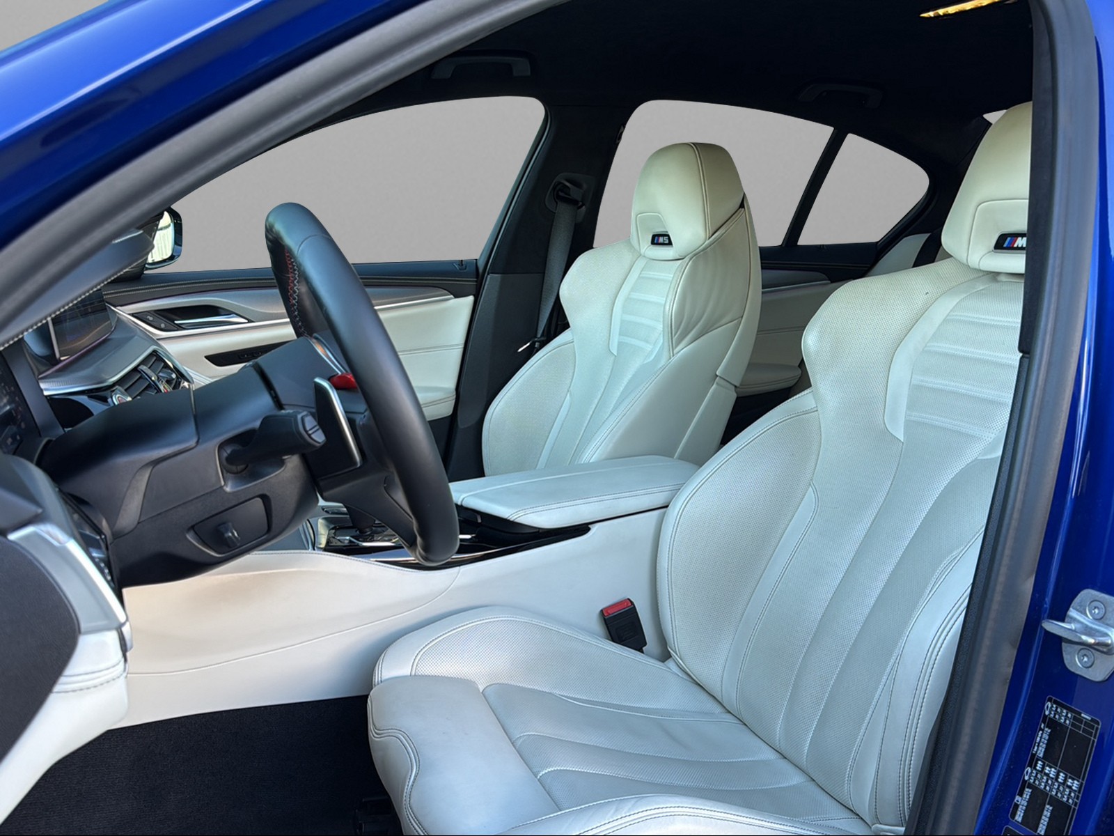 BMW BMW M5 xDrive Drivelogic-image-15