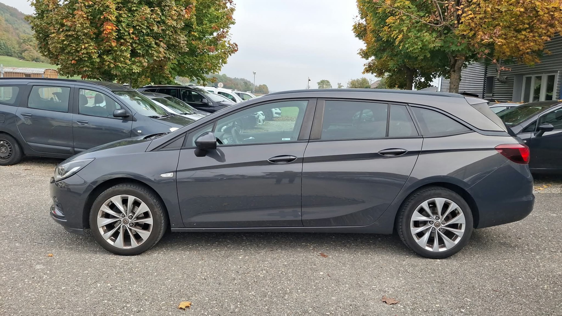 OPEL Astra Sports Tourer 1.4i Turbo Dynamic Automatic-image-1