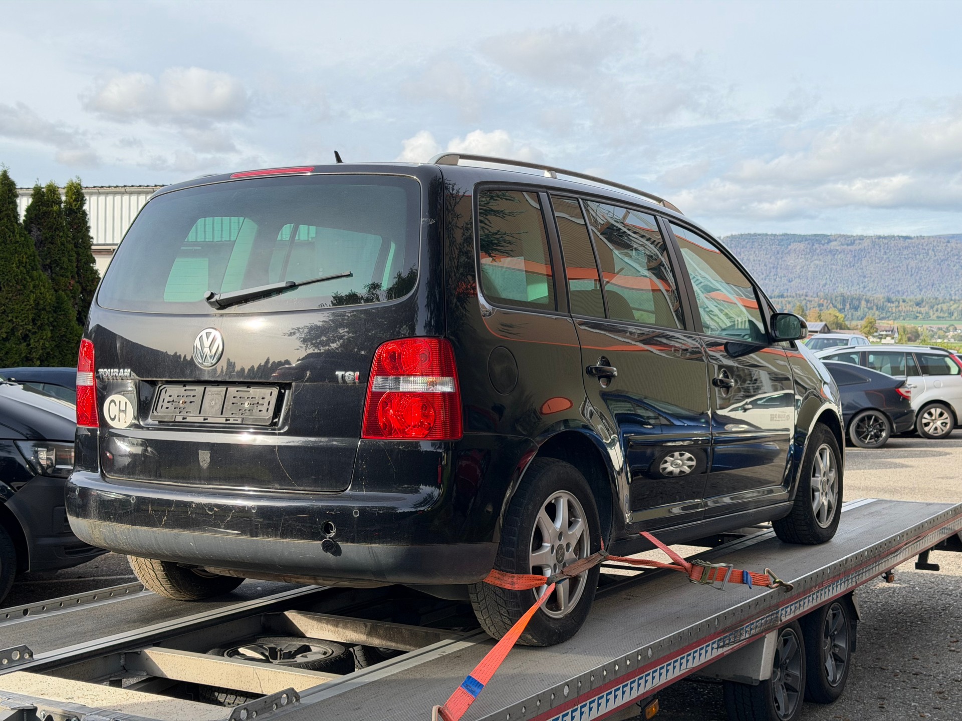 VW Touran 1.4 TSI Trendline-image-4