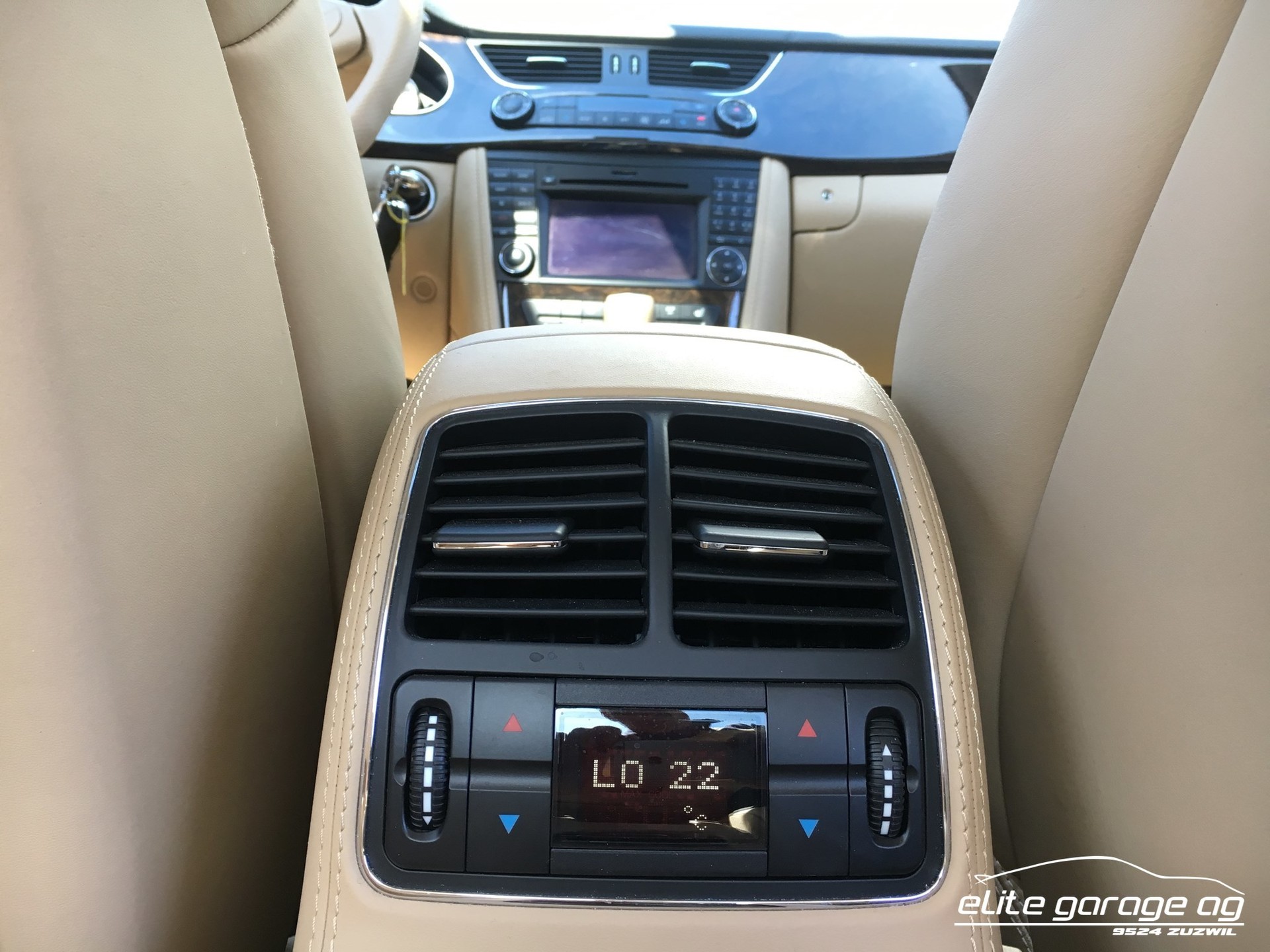 MERCEDES-BENZ CLS 63 AMG-image-11