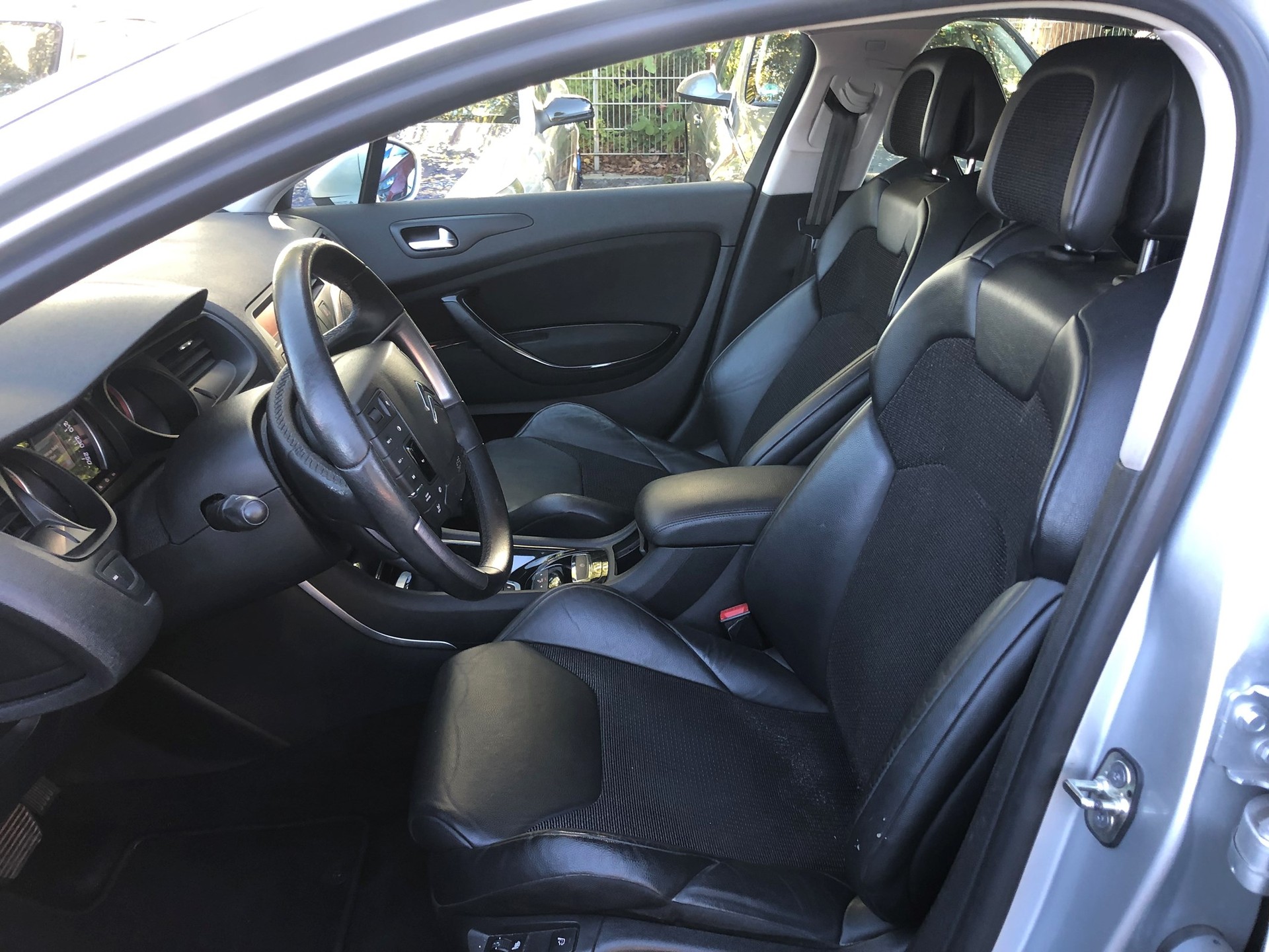 CITROEN C5 Berline 1.6 Turbo Séduction Automatic-image-9