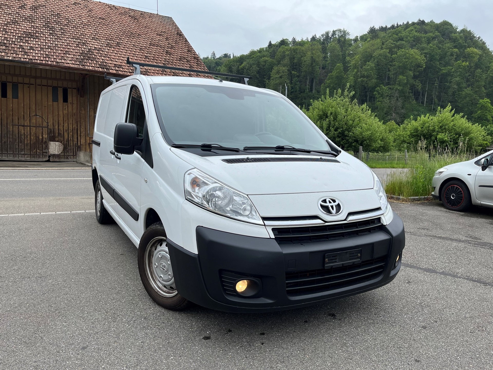 TOYOTA Proace 1.6D Panel Van Terra L1H1-image-2