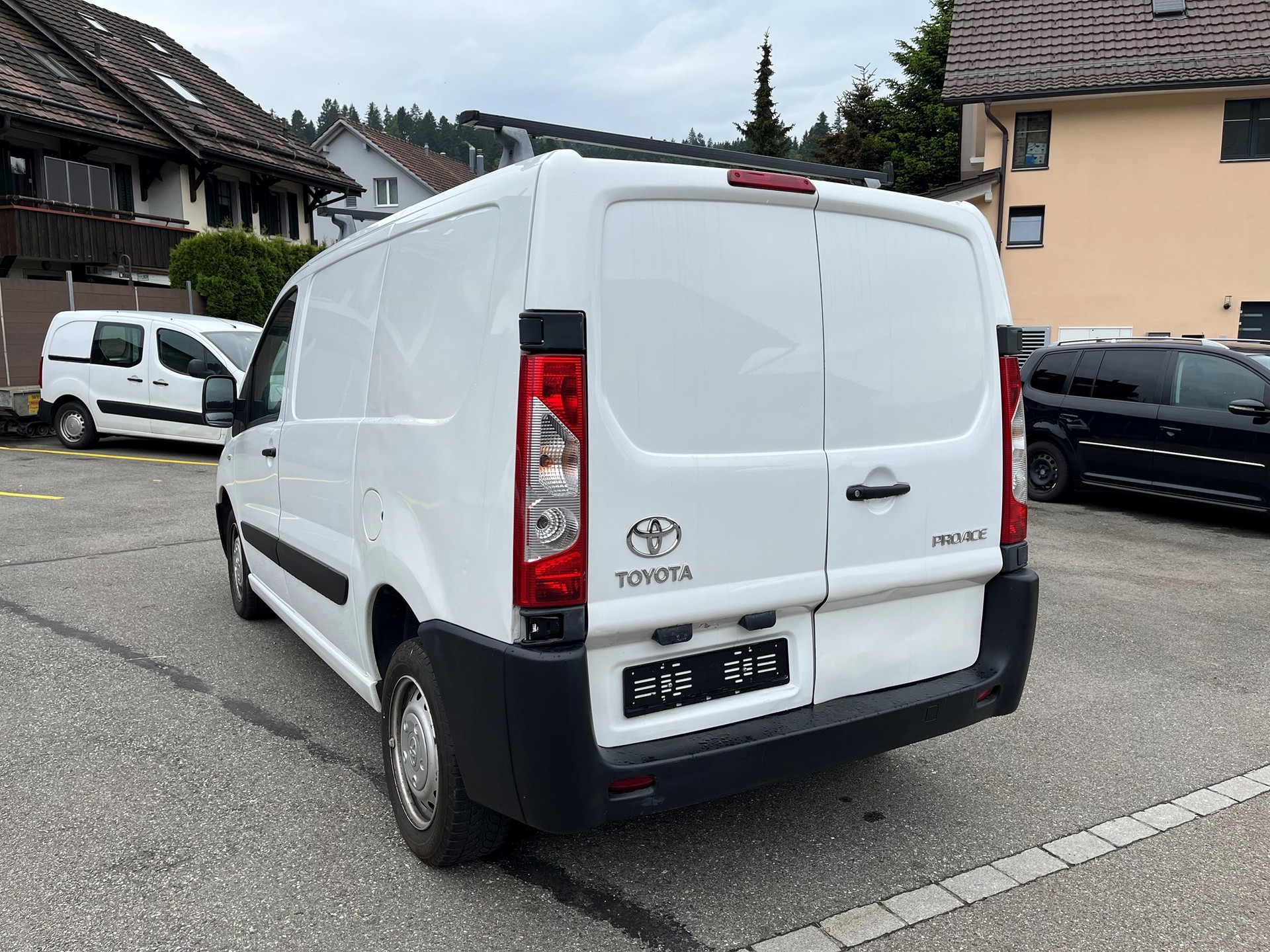 TOYOTA Proace 1.6D Panel Van Terra L1H1-image-4