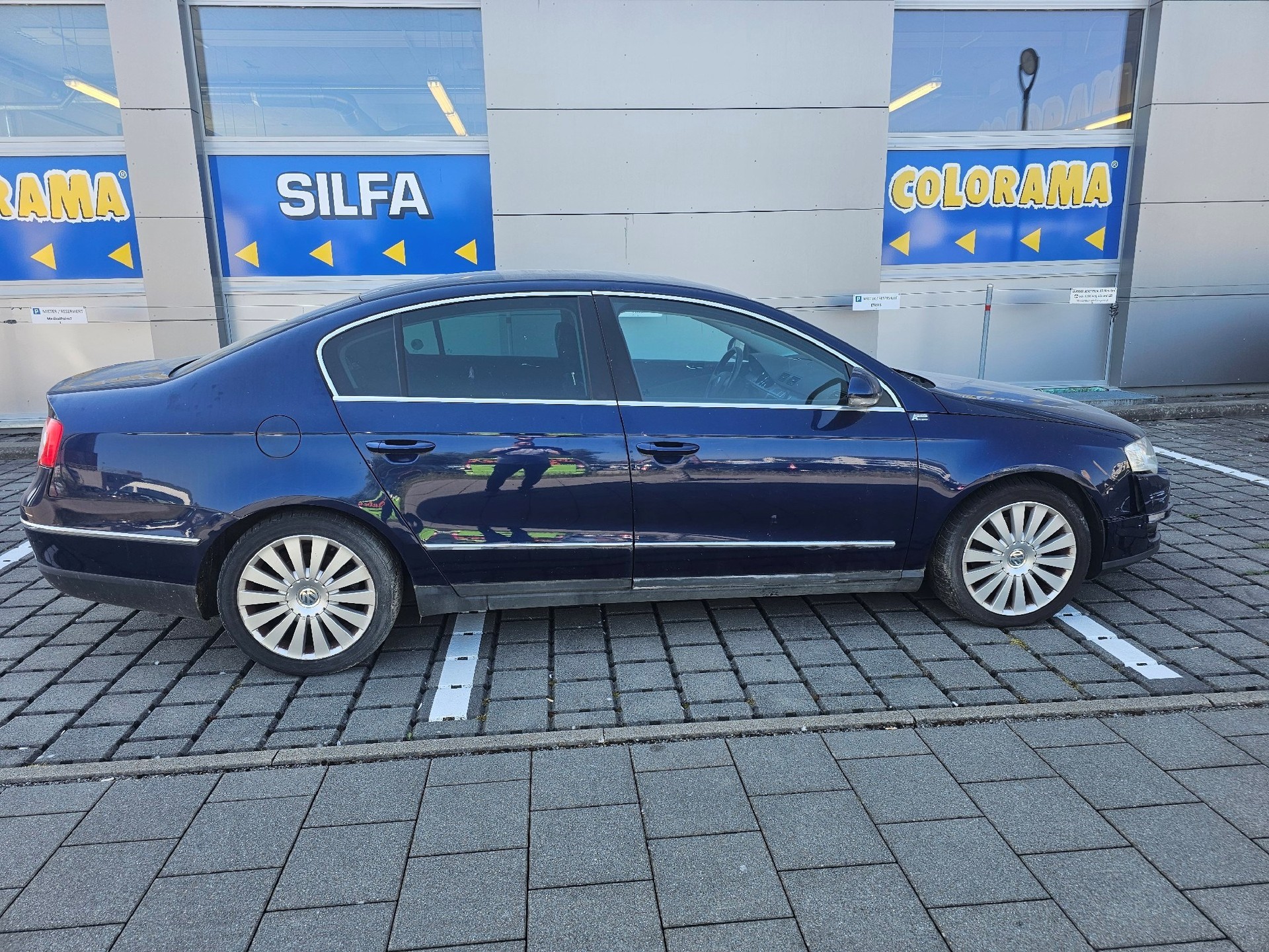VW Passat 2.0 FSI Comfortline-image-3