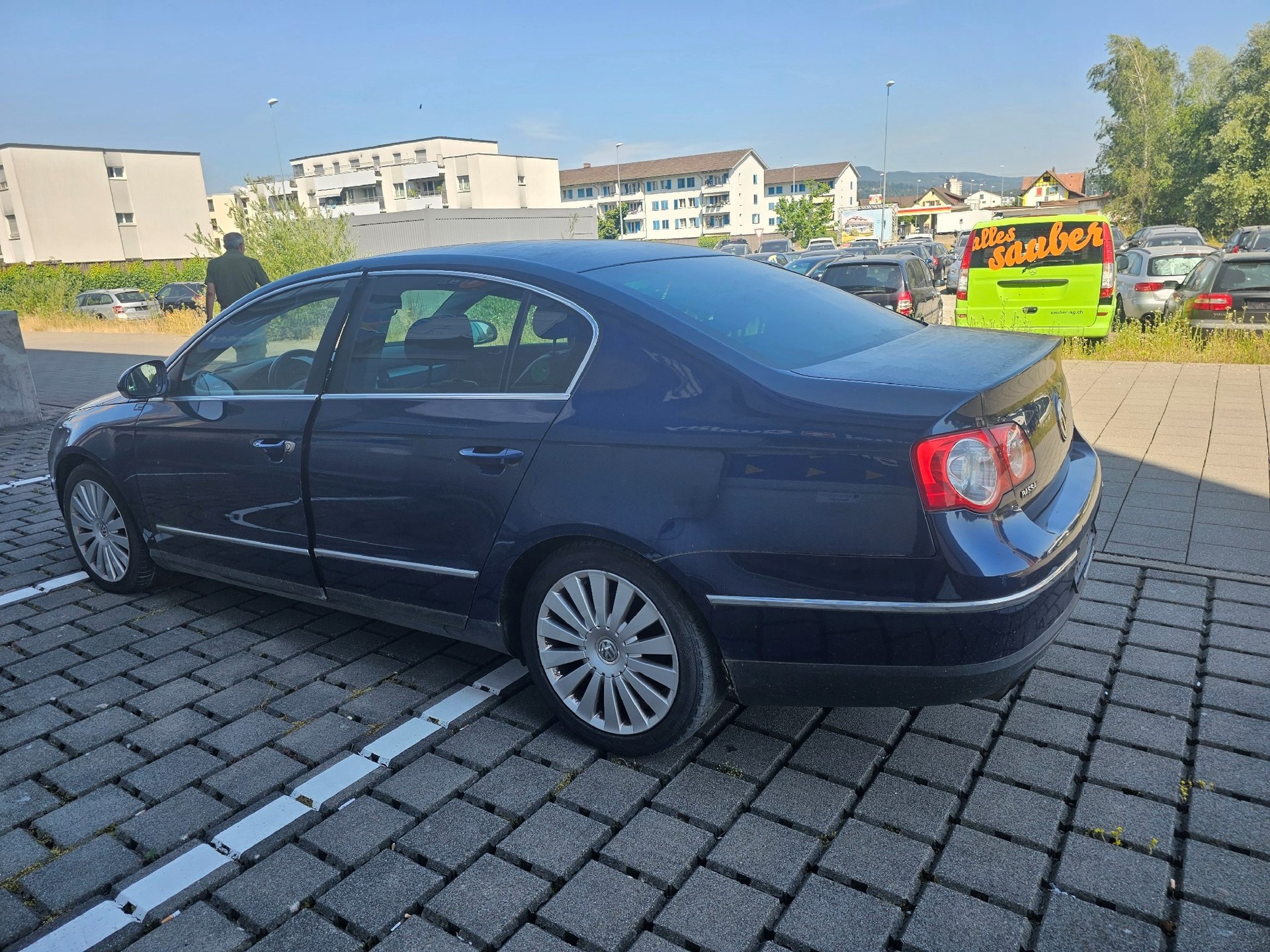 VW Passat 2.0 FSI Comfortline-image-6