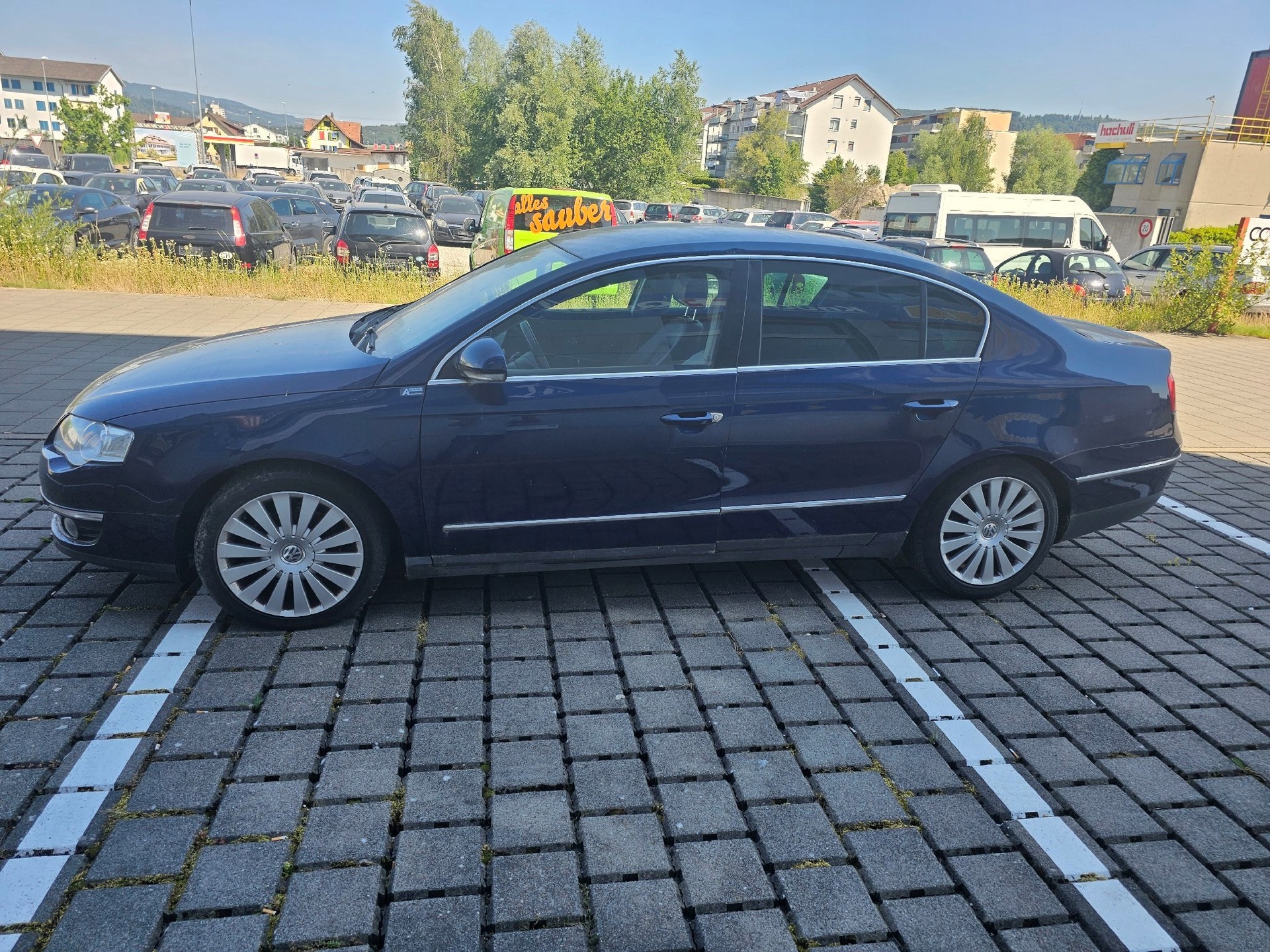 VW Passat 2.0 FSI Comfortline-image-4