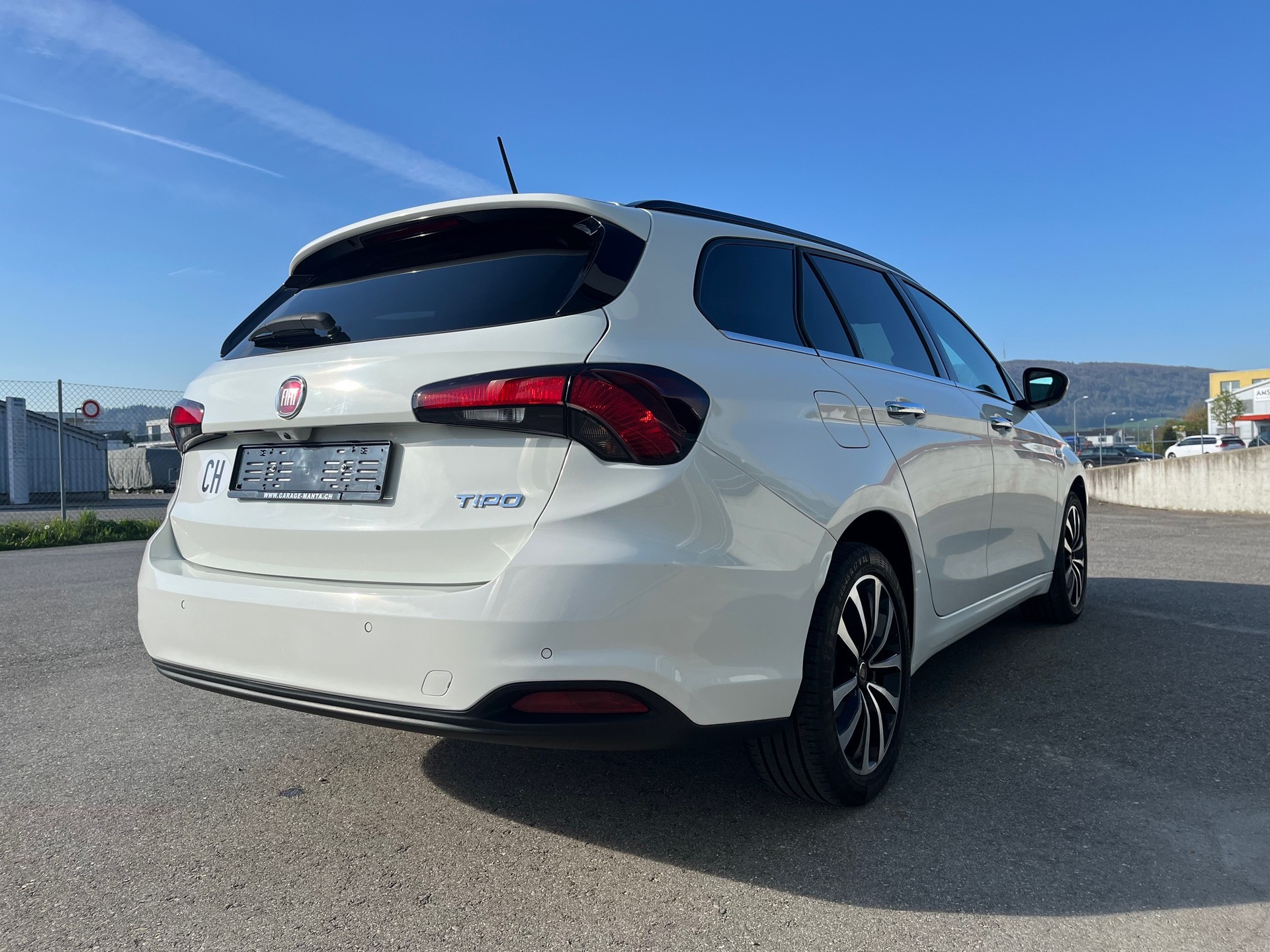 FIAT Tipo 1.4TJet Station Wagon Lounge Leder-image-4