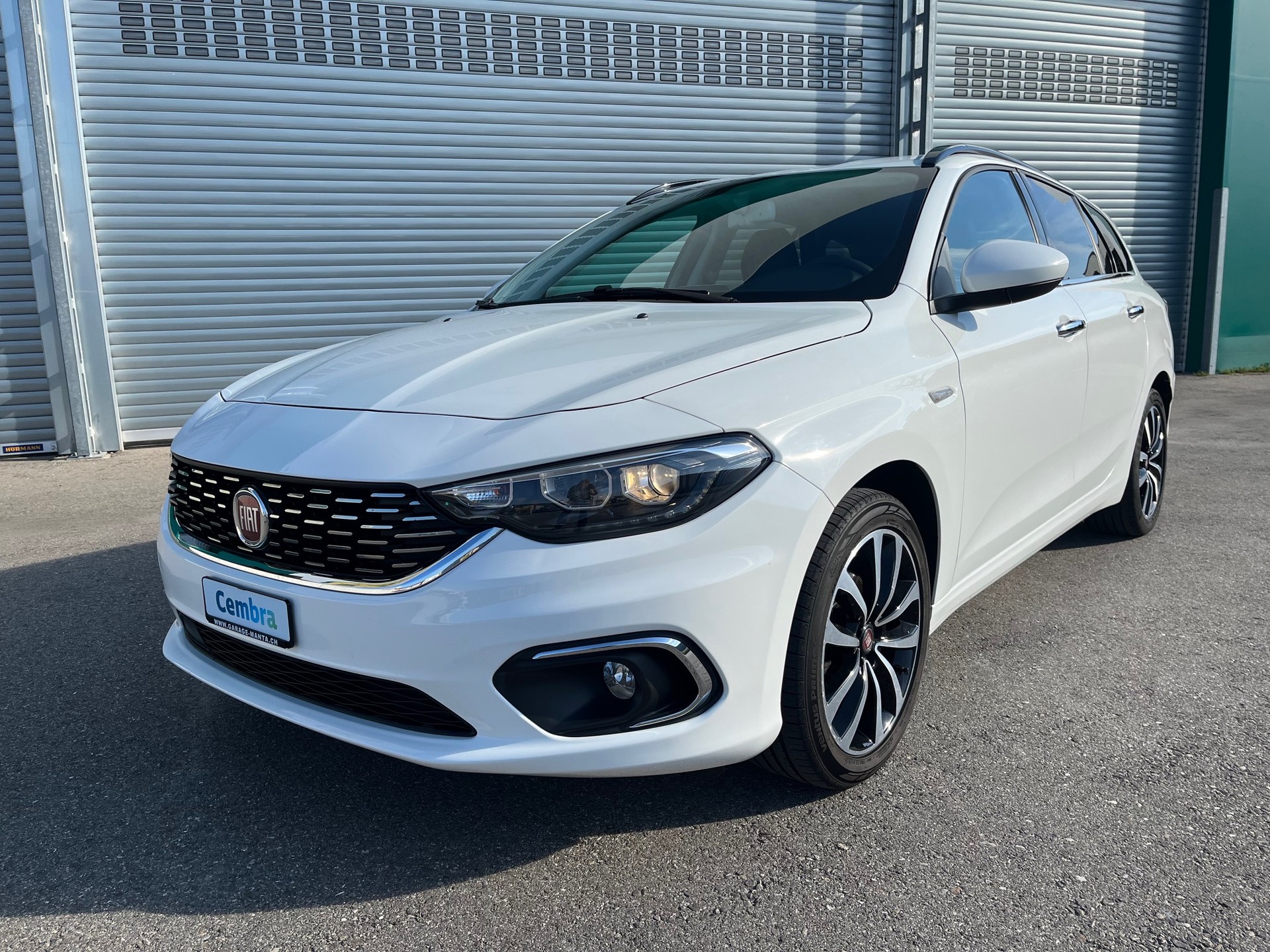 FIAT Tipo 1.4TJet Station Wagon Lounge Leder-image-1