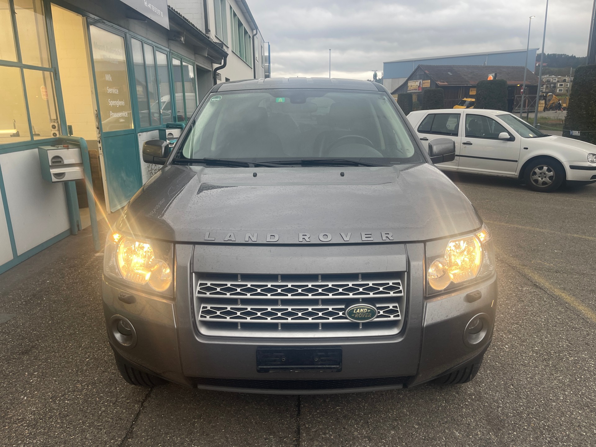 LAND ROVER Freelander 2.2 TD4 S Automatic-image-0