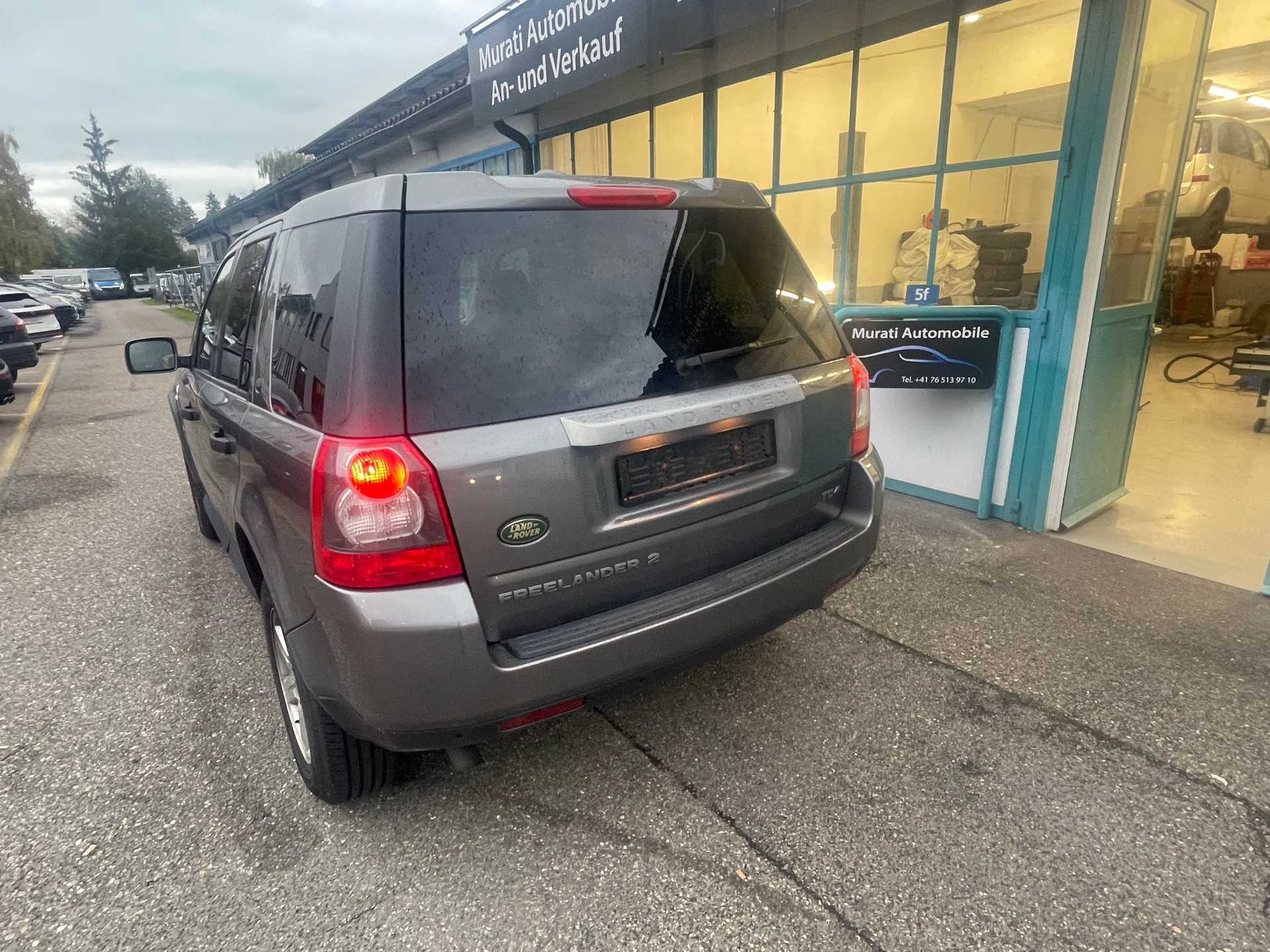 LAND ROVER Freelander 2.2 TD4 S Automatic-image-3