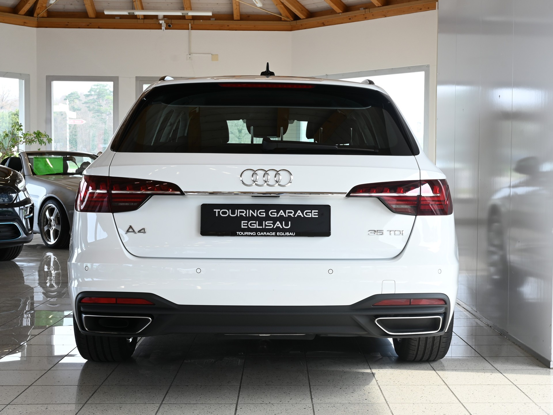 AUDI A4 Avant 2.0 35 TDI Attraction S-Tronic-image-7