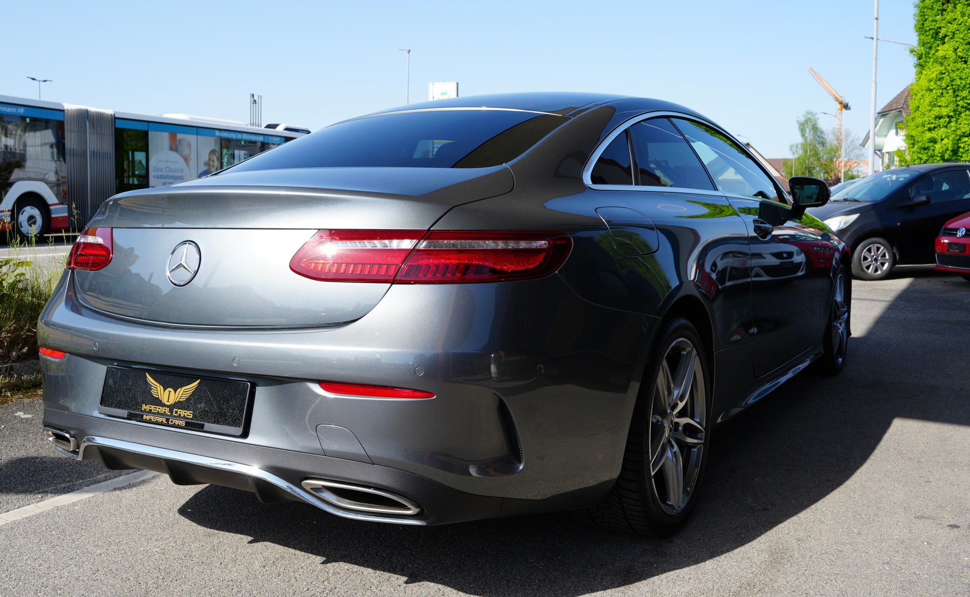 MERCEDES-BENZ E 200 Coupé AMG Line 4 Matic 9G-Tronic-image-4