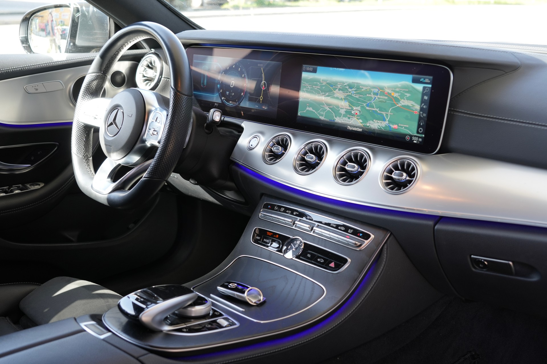 MERCEDES-BENZ E 200 Coupé AMG Line 4 Matic 9G-Tronic-image-9