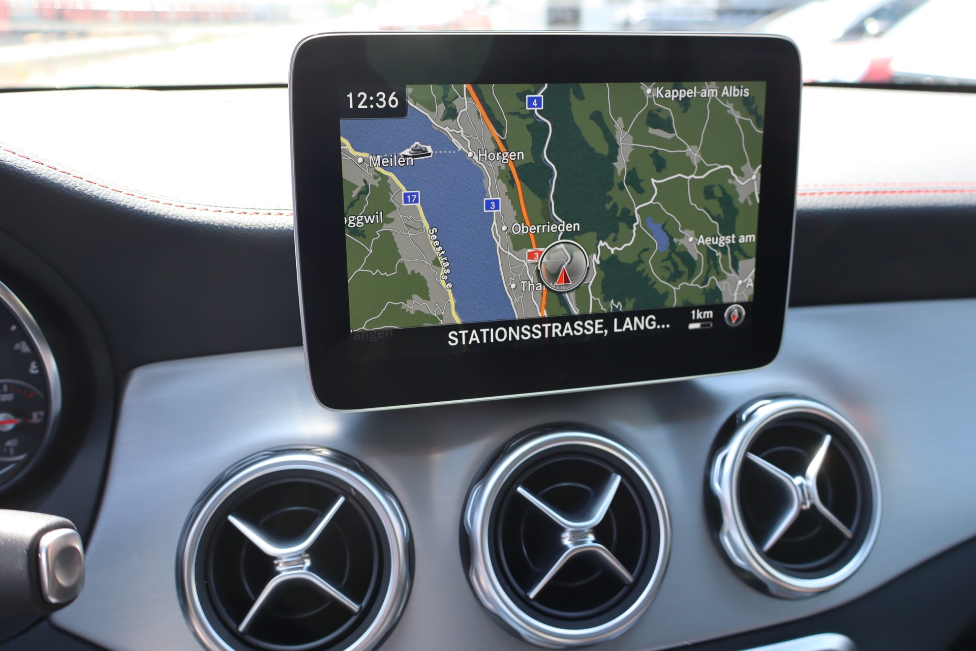 MERCEDES-BENZ GLA 250 AMG Line 4Matic 7G-DCT-image-10