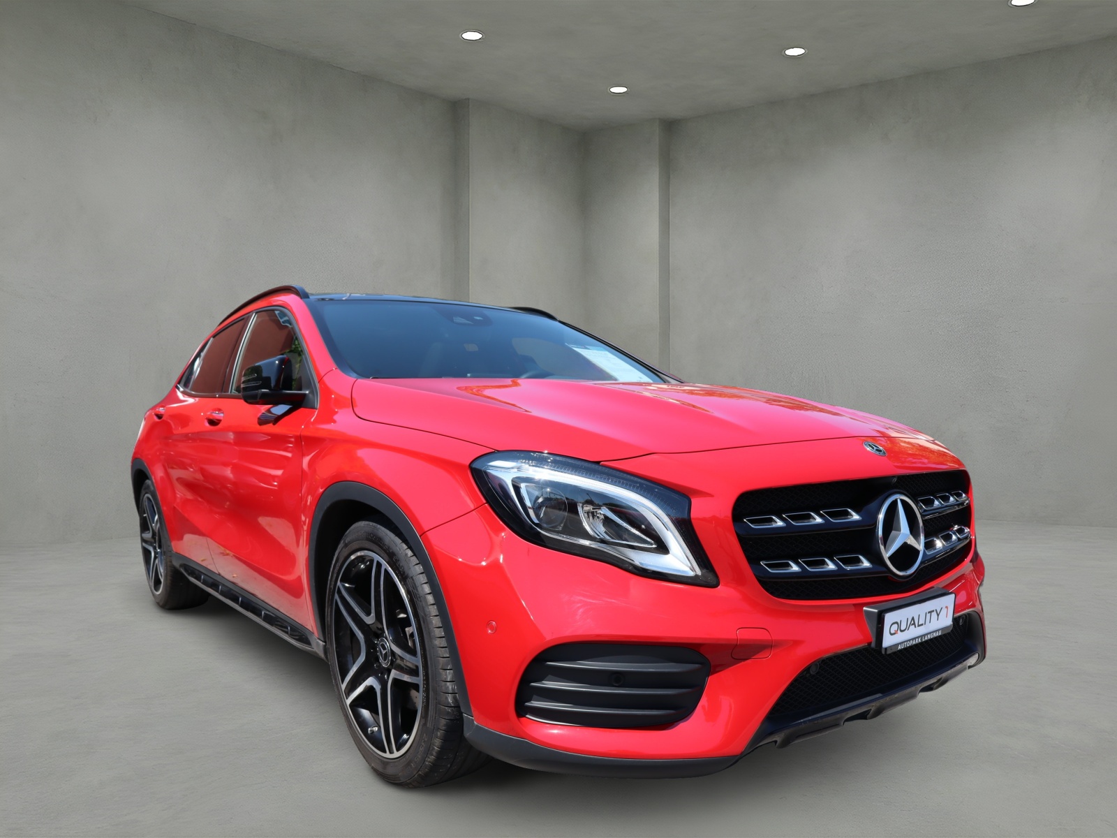MERCEDES-BENZ GLA 250 AMG Line 4Matic 7G-DCT-image-1