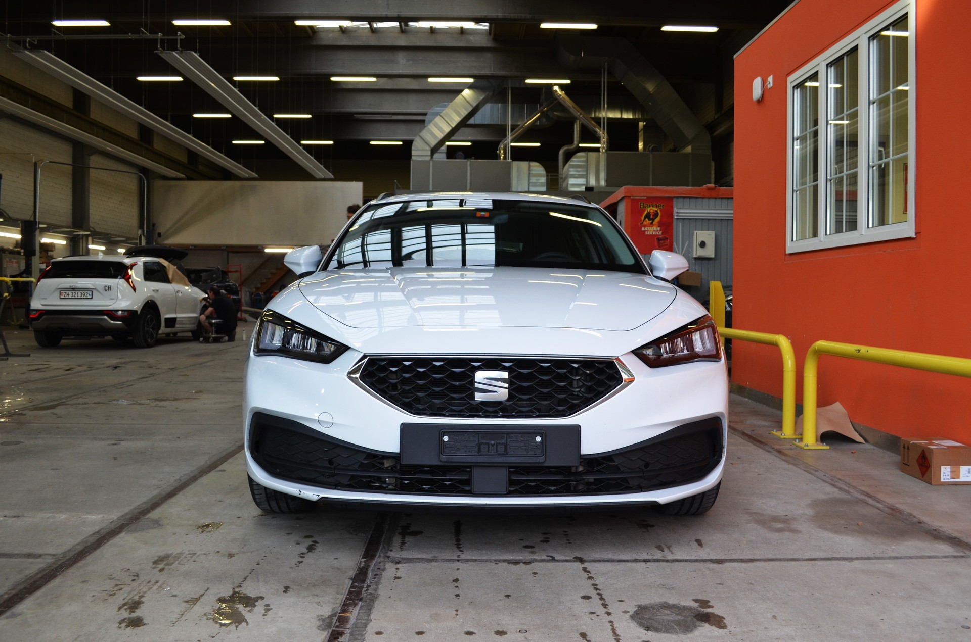 SEAT Leon ST 1.0 eTSI mHEV DSG Style-image-1